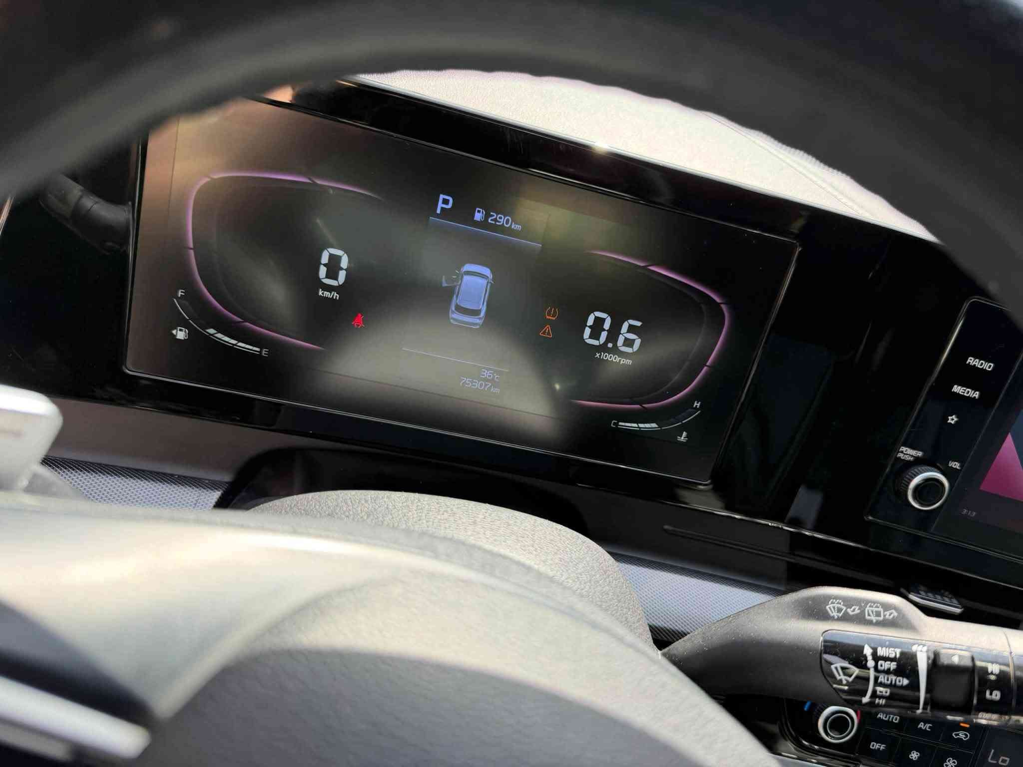 🚘 للبيع Kia Sportage موديل 2024
🎨 اللون: زيتوني مميز
🏷️ الفئة: Black Edition
⚙️ الدفع: أمامي
📍 الممشى: 77 ألف كم
✨ السيارة نظيفة ومرتبة وحالتها ممتازة
🔥 شكل أنيق ومواصفات حلوة

📍 العنوان: بغداد

📞 ***********

💰 السعر والتفاصيل عند الاتصال، والبيع للجادين فقط.
