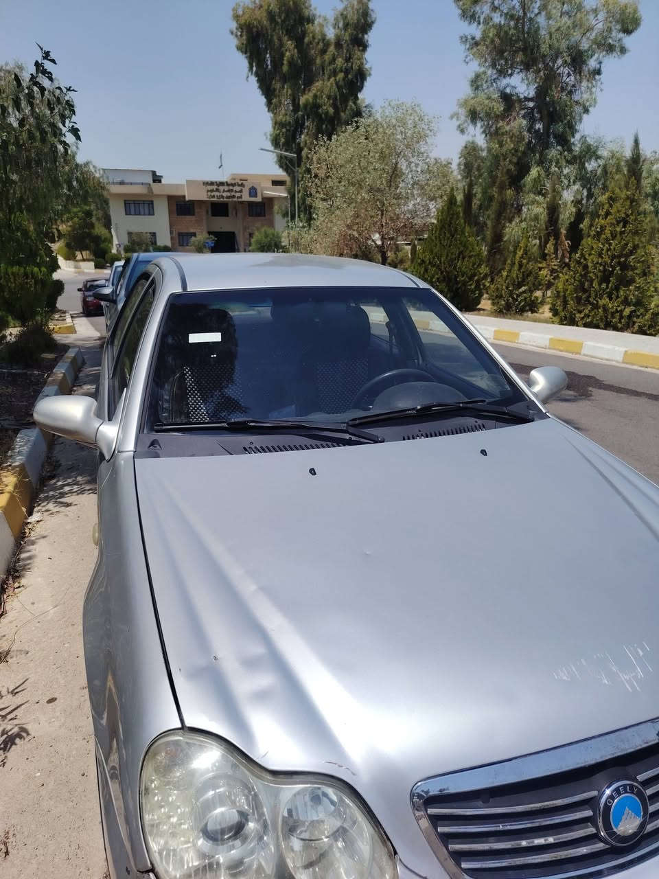 للبيع
السيارة تاخذها تفحصها اني مافحصتها بس الي اعرفو مابيها صبغ محرك كير تبريد شغال السعر ٤٧ وبيها مجال رقم جديد هزه جديده ماتصرف كلشي بس عقد مروري وتتحول
*********** للاستفسار
