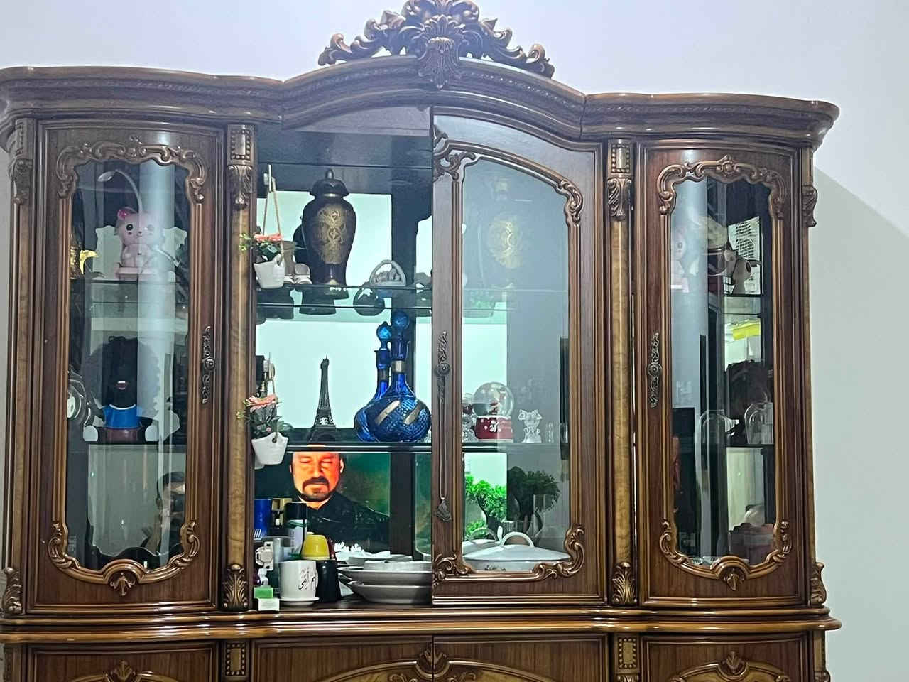 سلام عليكم معرض للبيع ٦ بيبان معرض مرتب ونضيف جامه نضيف ما بي لا كسر لا فطر
مكانه الكوت حي لحكيم 
تصال عل واتساب سعر 300 وبي مجال 

***********
