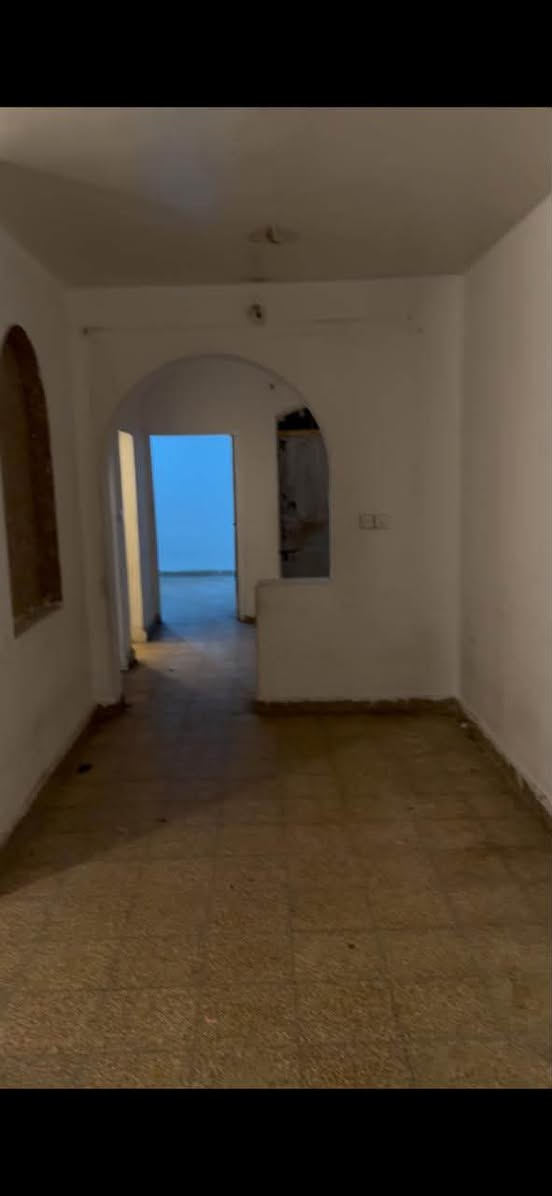 🏠مشتمل طابق ارضي للايجار
المساحة ١٠٠م  

📍الموقع - الكريعات - شارع الكويتي - قرب المركز البلدي

🚩 يحتوي على غرفة نوم - صالة - حولي - مطبخ - صحيات 

💰السعر ٣٥٠

☎️للاستفسار الاتصال ***********
