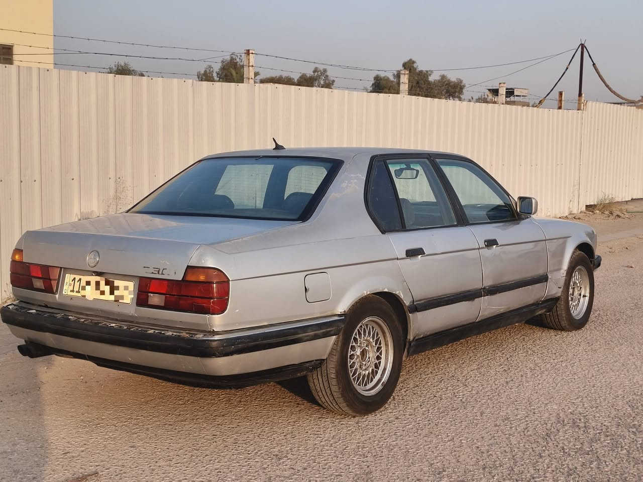 للبيع بي ام 735
بي ام 735 موديل 1992 
رقم بغداد تحويل ثاني يوم 
سعر 26 إستفسار ***********
