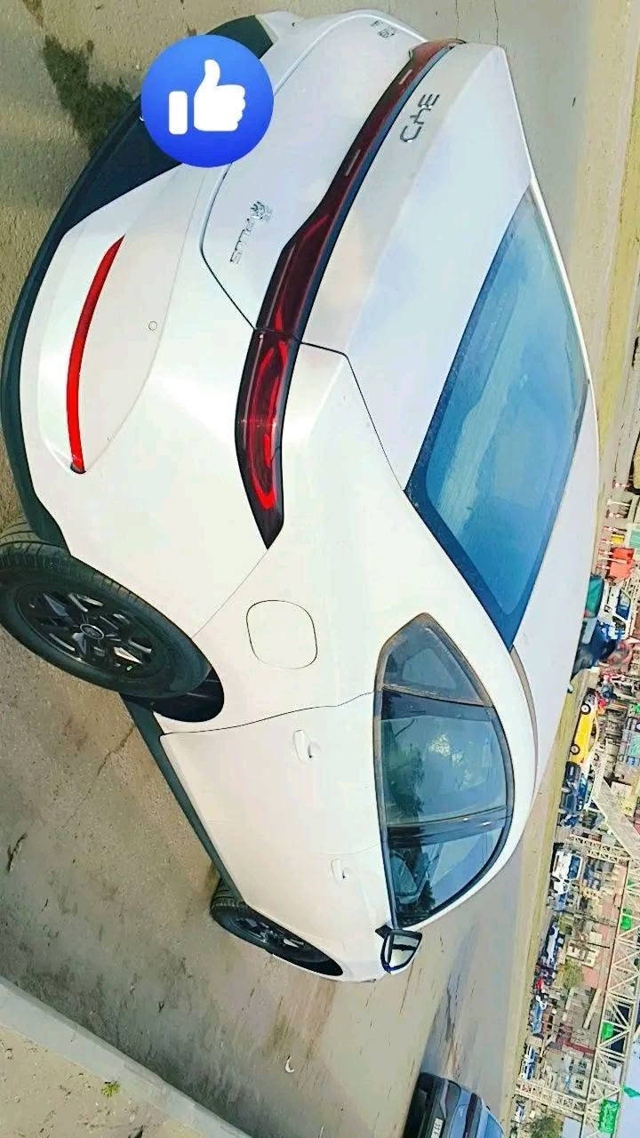 من رخصت مدير الكروب المحترم السلام عليكم بي واي دي كن بلاص ٢٠٢٥ السياره جديده مكفوله كفاله عامه   داخل زيتوني كل غراضهه موجوده حتى الكارت  الاتصال*********** مكان بغداد
