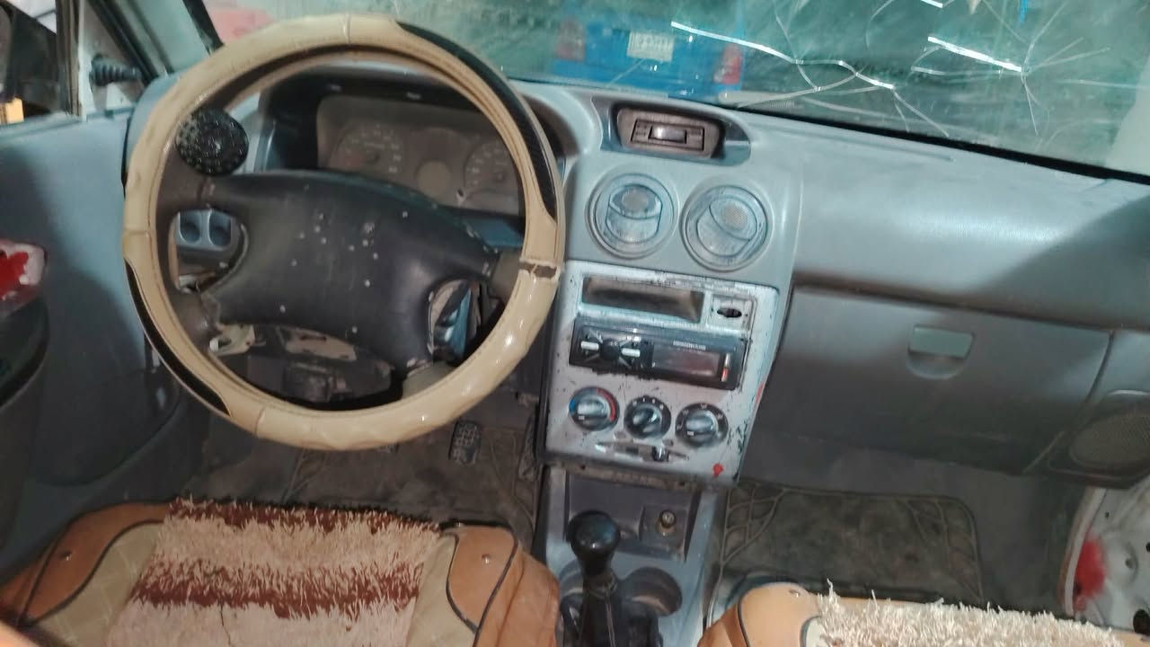 سلام عليكم مكلف بل نشر الي يريد يتصل عل رقم ***********

سايبة خصوصي موديل 11راعيهة يسوي وكالة أو تريد حويل عادي رقم نينوى 
مكينة كير خير من الله كشر كدامك ابيع كوم حديد 
سعر 12ورقة لتجي تكلي شبيهة ما بيهة كوم حديد مكينة كير خير من الله شغالة وتمشي بس يرادلهة ترتيب مكاني بغداد
