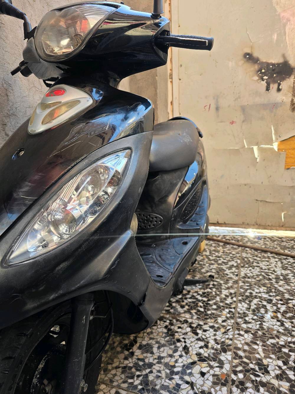 البيع دراجه كامكو في تو. محرك 125 دراجه تخبل من شلعى معدل سعر800 بيها مجال مكاني النجف رقم ***********