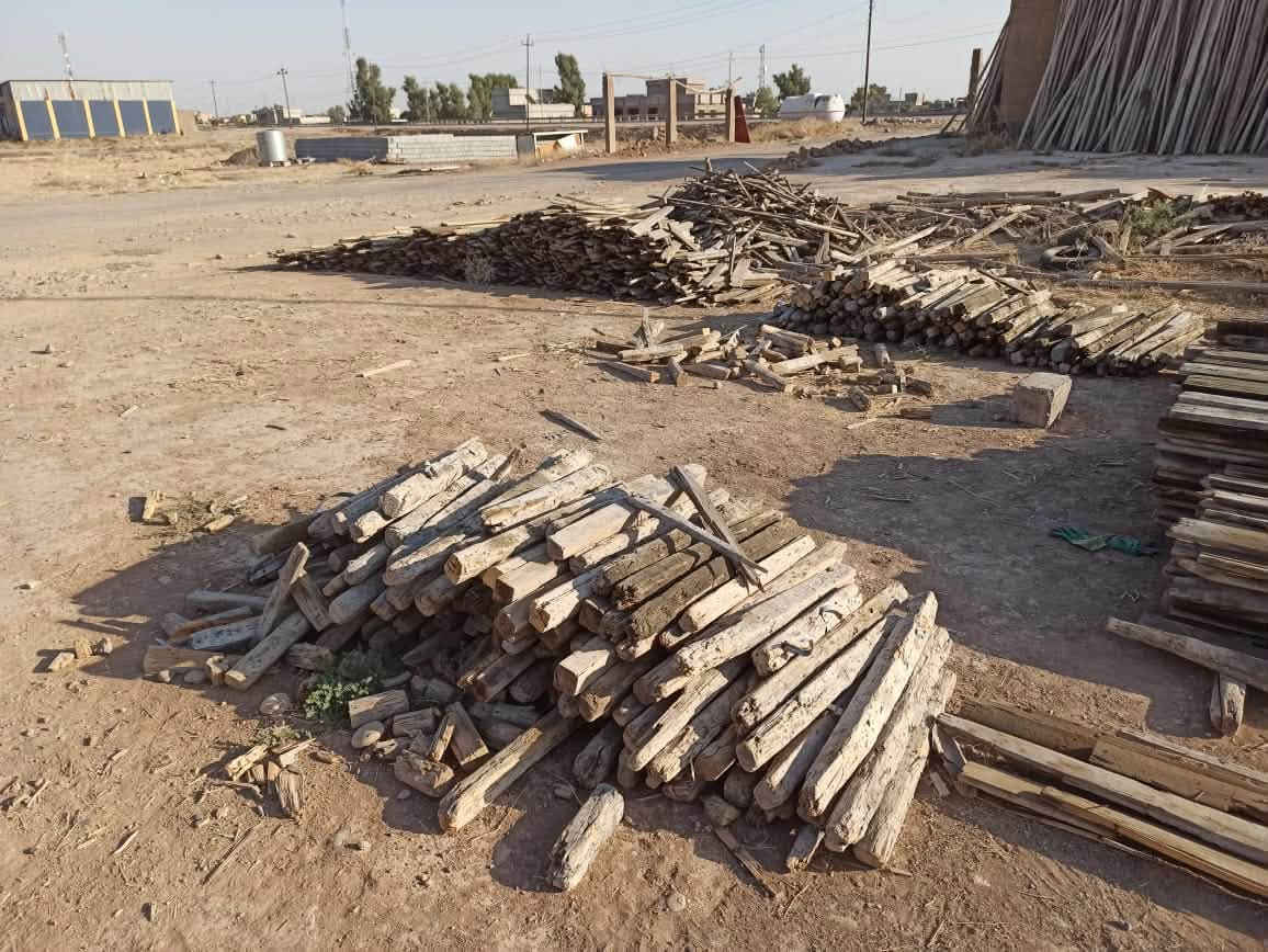 سلام عليكم قالب خشب للبيع مساحه 120متر مرتب وحلو درسك نضيف 

الموقع القيارة قرية ازهليليلة 
***********
***********
***********

