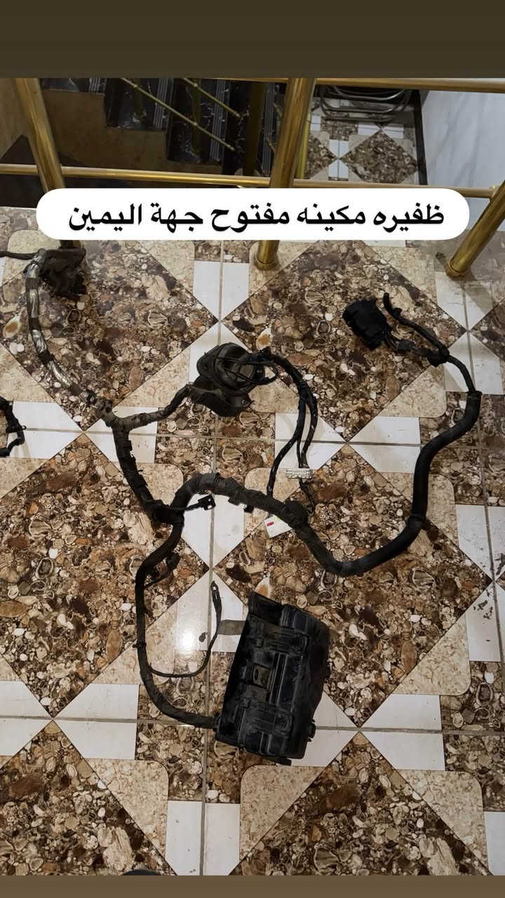 السلام عليكم 
للبيع ظفاير مكينه مفتوح  2019 جهة اليمين + جهة السايق 

 ظفيره دشبول مسكر سبلاين

راديتر تدفئه خلفي  

السعر قيم و اخذ من حلال طيب بدون كسران 

القبق مال مكينه       مجاناً 
بطانه الصفحه        مجاناً 

مكاني بغداد 
***********

نص مكتوب في الصور:
- كسر مكان البرغي فقط قبق مكينه سبلاين تصليح فطر
- بطانه صفحه اليمين ستاركس مفتوح 2019 كسر بالمكان المحدد
- راديتر تدفئه خلفي جديده
- ظفيره مكينه مفتوح جهة اليمين
- ظفيره مكينه مفتوح جهة السايق
- ظفيره دشبول كامله مسكر سبلاين