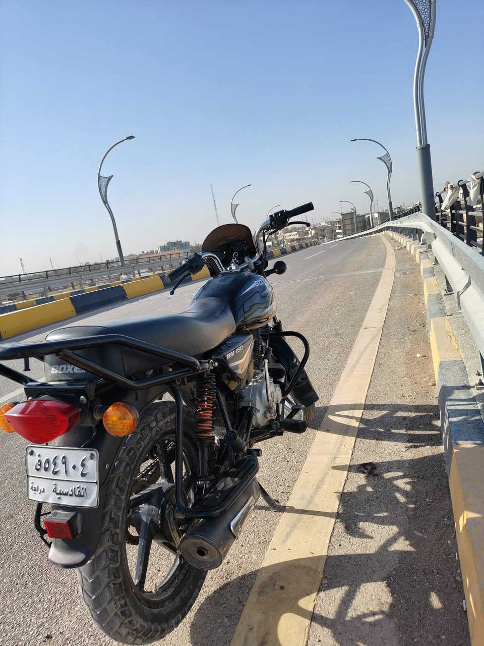 بوكسر موديل 22طالعة ب23 مرقم قادسية دراجة نضيفة بس بيهة خيط بخار هستوه للببيع سعر 1500وبيهة مجال مكاني ديوانية مركز
***********
