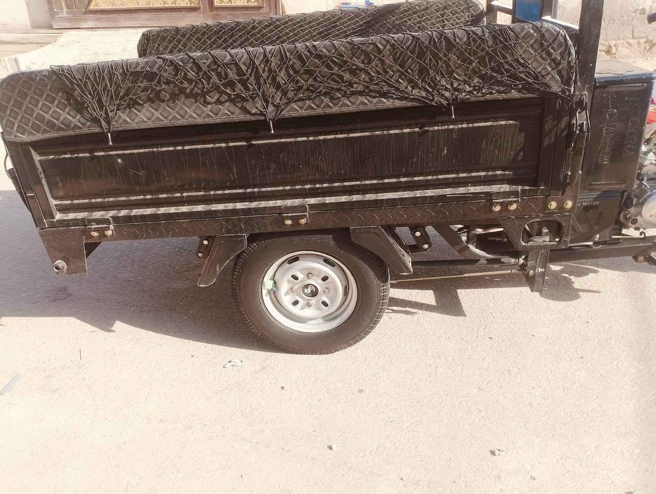 سلام عليكم بتره موديل 23وطالعه بل 25 ستوته كفاله من طول لطول سعر مليونين و 850وبيعا مجال قليل مكاني القرنه رقمي ***********
