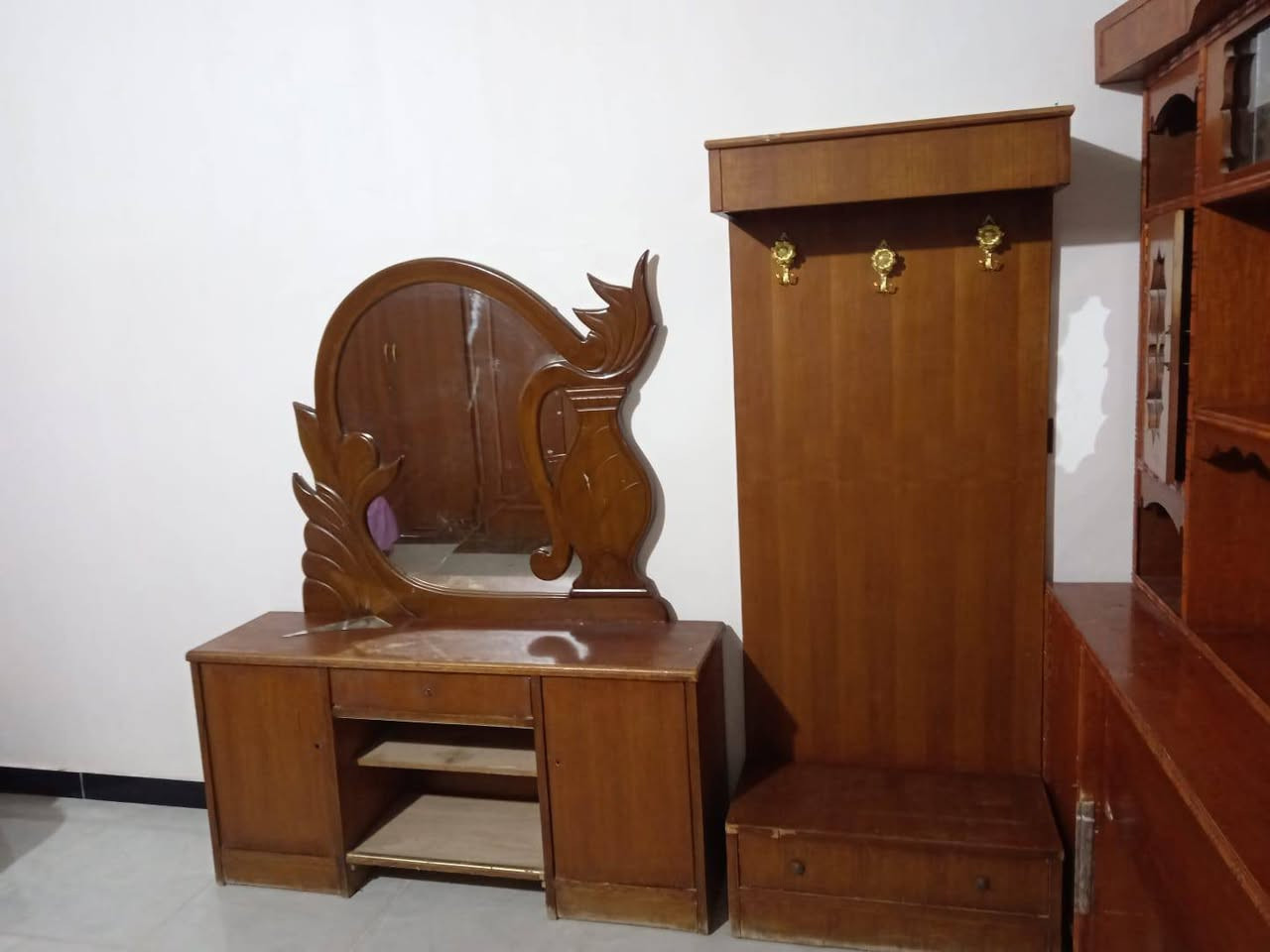 سلام عليكم غرفه احطاطه نضيفه سعر 350وبيه مجال مكاني فلوجه حي الشهداء ***********

