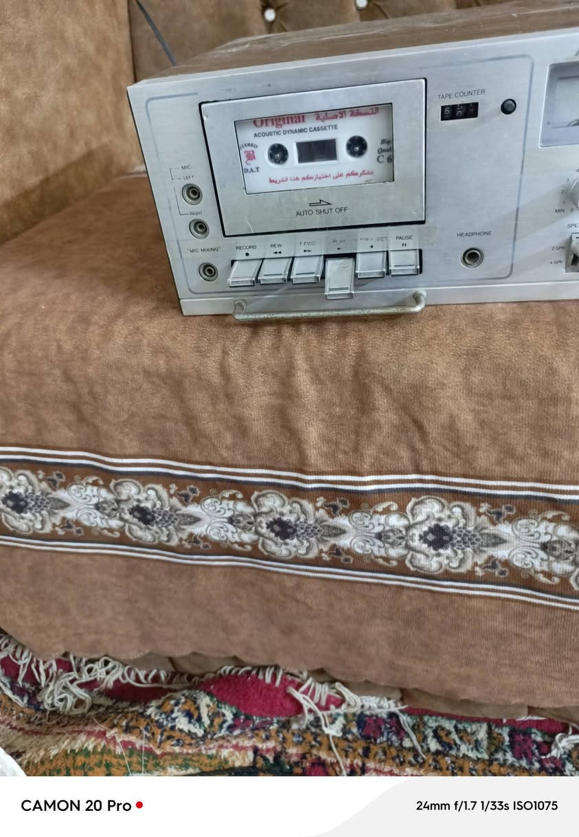 مسجل رايزنك نظيف كله شغال راديو مسجل اواكس بدون سماعات السعر ٦٥ الف اتصال *********** ابو احمد المياحي
