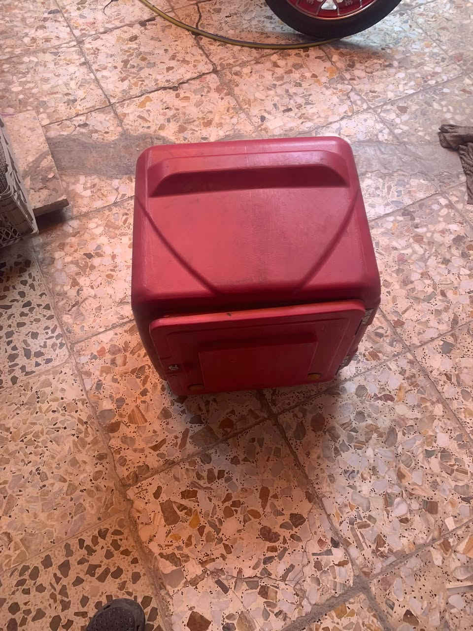 صندوك • للبيع