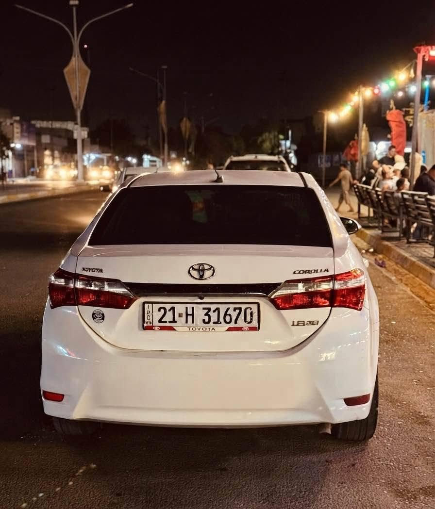 تویوتا کرولا ٢٠١٥ خلیجی سەیارەکە زۆر پاکو جوانە
مەکینەی بەشەرت تەبریت بەفرر چۆار پارچەی بویاخە 
٣ پێش سنوقیشی گوراوە بەس دەعمی پشتی نیە مەکینەی سفریی لەسەرە پیتاقەی بەنزینی هەیە ناونیشان کرکوک ر.ق *********** كركوك, العراق
