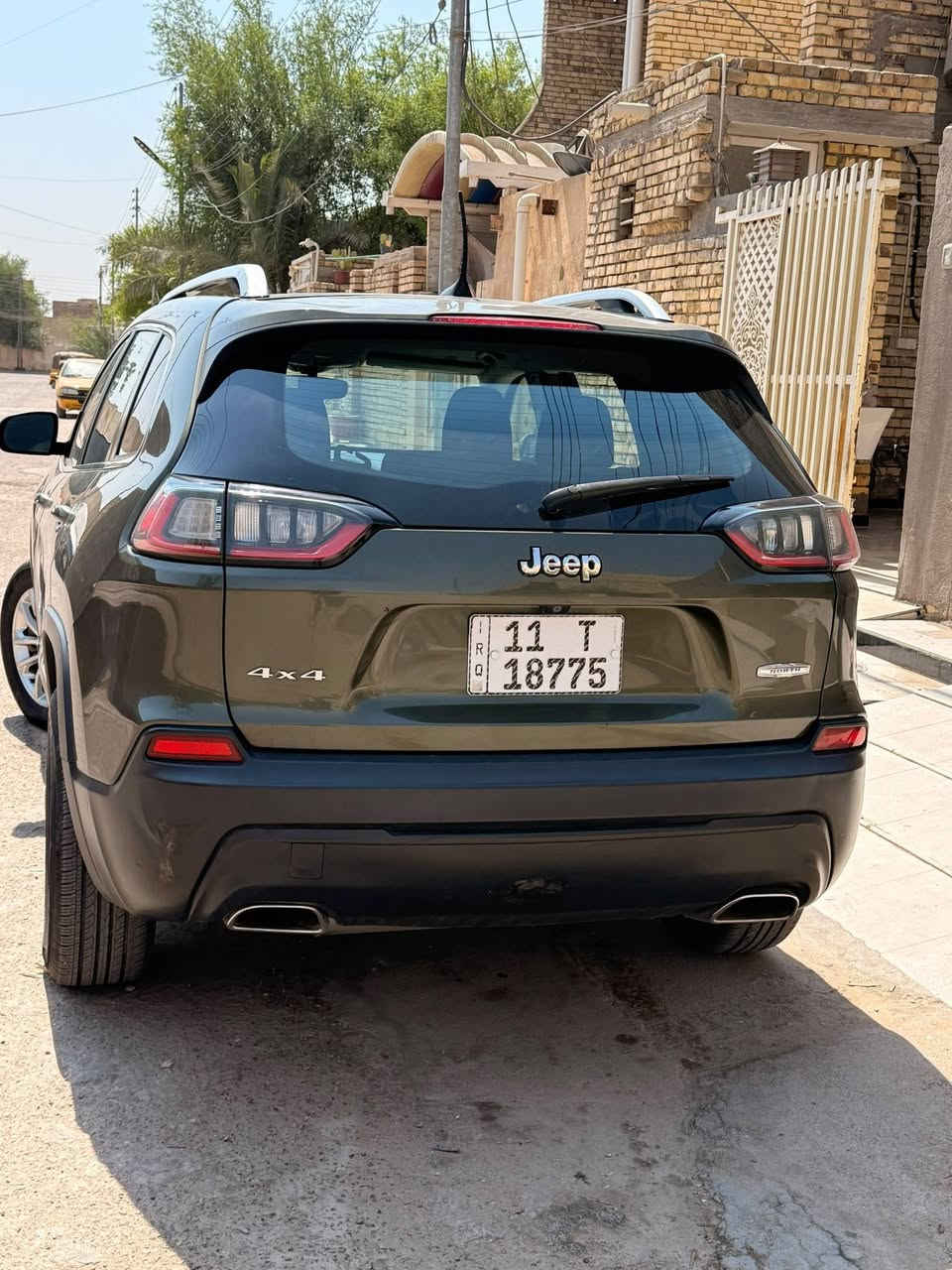 سلام عليكم جيب شيروكي للبيع  مديل 2019 فول للخير ما عده الفتحه جاهزه من كلشي حداديه جديده كلش تخم تاير منضومه تبريد جديده حادثه بصيط (مكاني العماره مركز المدينه)
***********

نص مكتوب في الصور:
- BidHistory.org