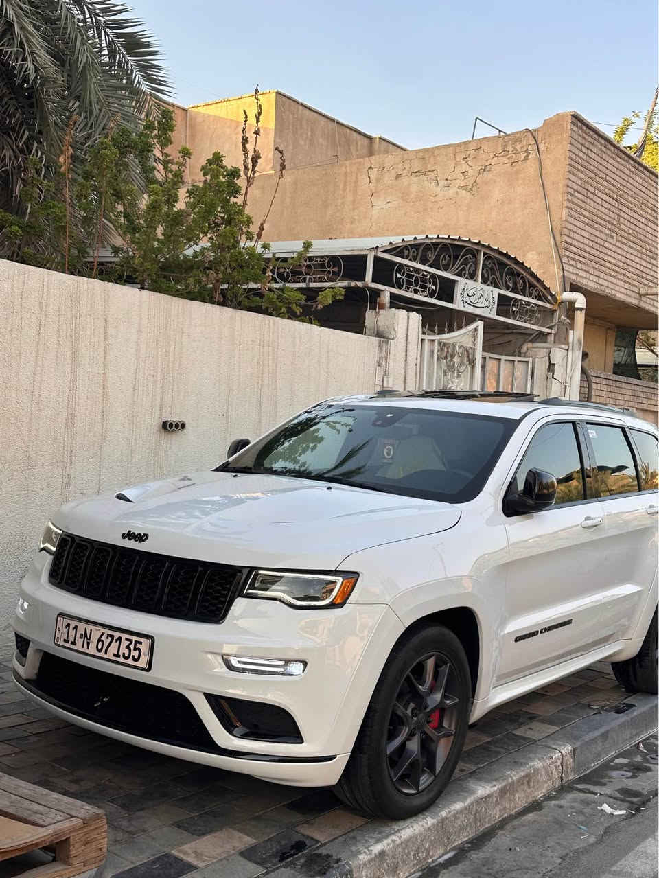 للبيع جيب موديل 2020 مواصفات X فول مواصفات

بسعر مناسب 200 ماعتقد اكو هيج سعر بس كونن مستعجل
مواصفات السياره X
رادار جانبي 
اوتو بارك 
صندك كهربائي شفط 
فور ويل 4*4
ساشه كبيره مع نضام كار بلي 
سستم صوت الباين 
دمام خلفي 
حساس امامي و خلفي 
لايت زينون متحرك 
دكمه سبورت 
بصمه و تشغيل عن بعد 

ملاحظة سياره بيها بونيت وجاملغ حادثه جدا بسيط صور حادث داخل منشور 

رقم بغداد تحويل ثاني يوم 

المكان : البصرة

للأستفسار : *********** البصرة, العراق

نص مكتوب في الصور:
- صباح الخير ❤️ 🖐