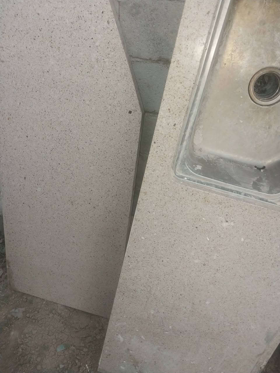 سلام عليكم حوض سنك ممرر هو قطعتين***********
