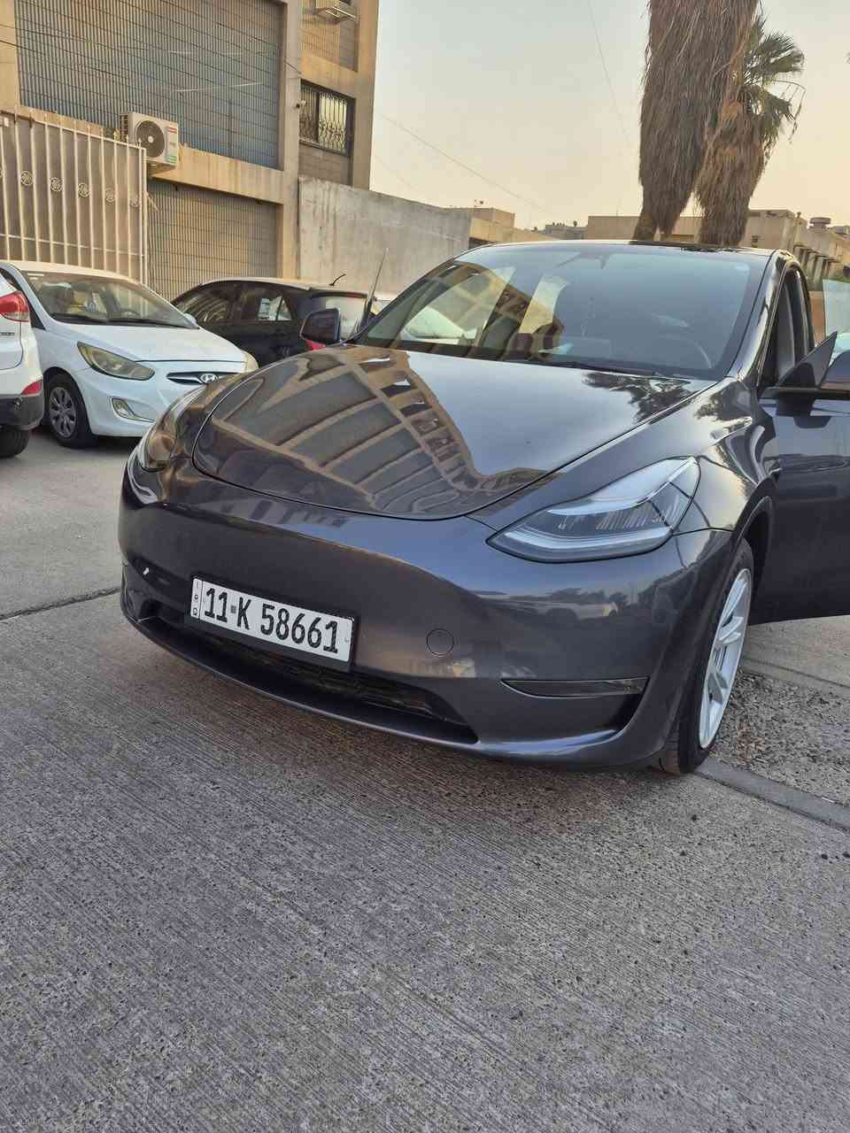 السلام عليكم تسلا y 2023 دبل ماطور اون لاين رقم بغداد بسمي مربوطه حساب شركه عالتلفون ماشيه 24 الف مايل م ***********
