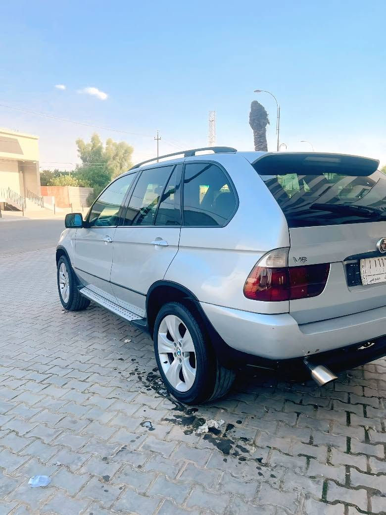 بي ام x5 موديل. 2001 كشنات كهربائ جلدخزن وهيتر 4جامات كه هربائي بلادي مضلل تبريد ثلج تايرات جديد مريات ترحيب لايت زينون قرار 48بس وكاله شرط السعر (70)مرواس حسب قناعه مكان كركوك 
***********
*********** كركوك, العراق
