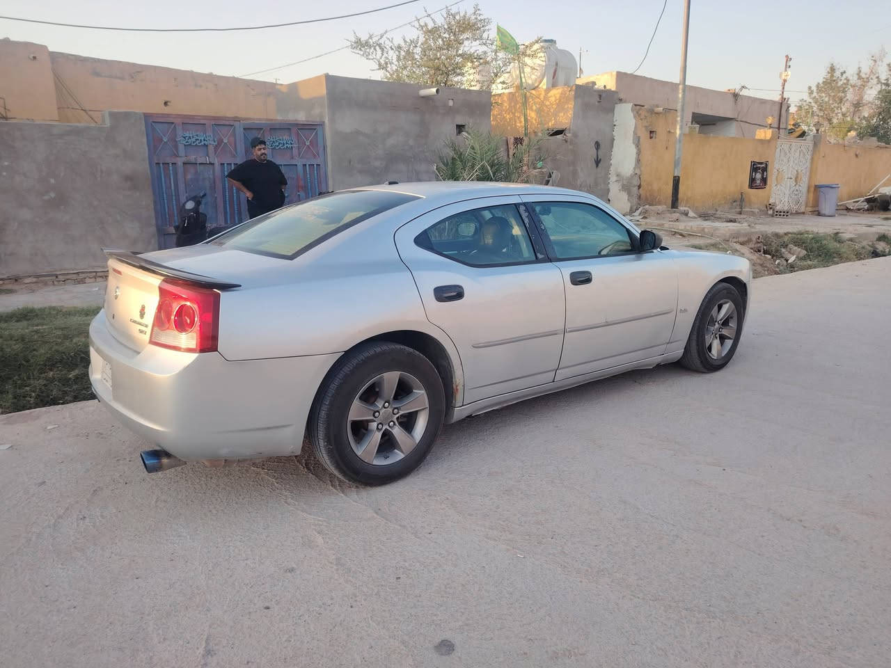 جارجر 10
رقم بصره بأسمي
سنويه ٢٠٢٨
وارد كندي بدون ضربه
صبغ جاملغات الخلفي أثر جراد+الهلاليات
تبديل جاملغ الأمامي والباب الخلفي مال السايق
والباقي كفاله
مكان السيارة الرفاعي
رقم الهاتف
***********
 ***********
