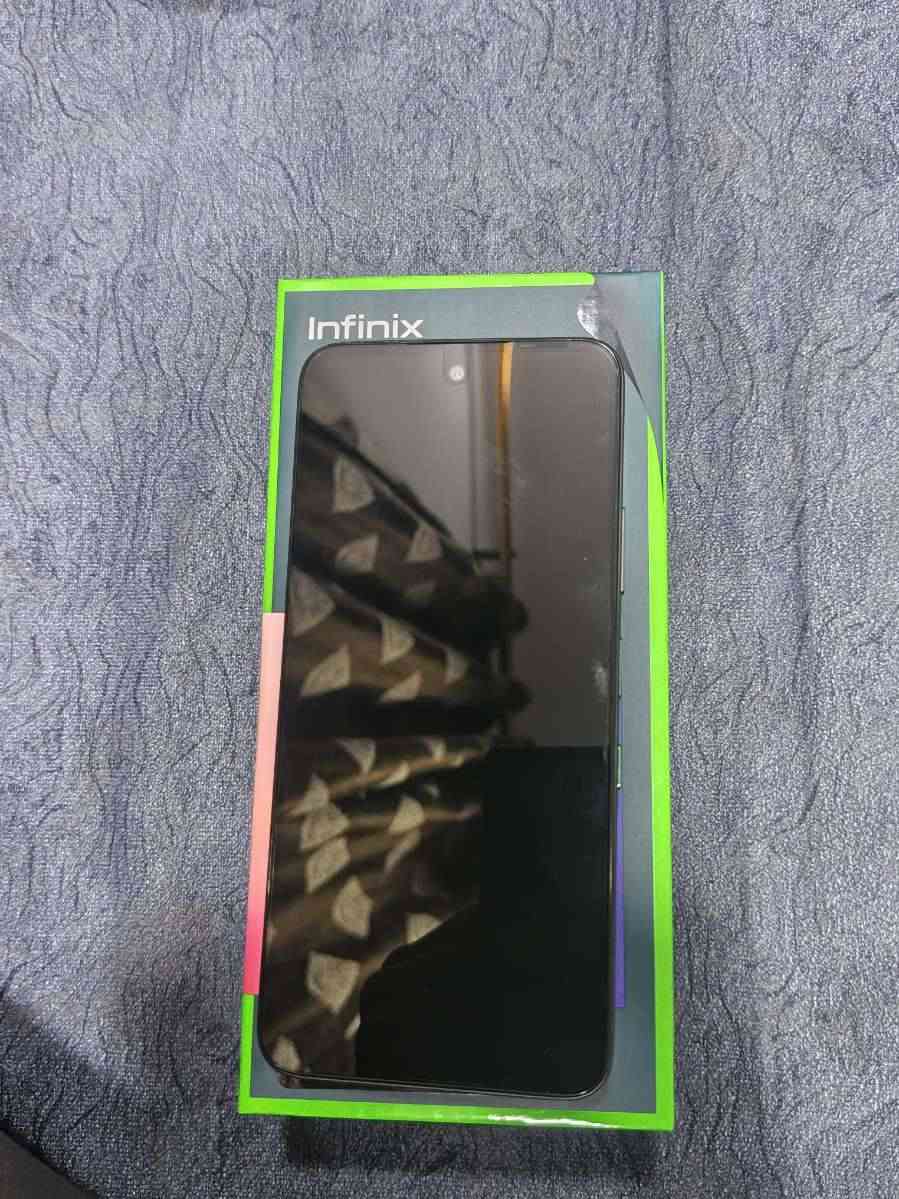 السلام عليكم 
الجهاز جديد مستخدم شهر فقط 
infinix HOT 60i
الذاكرة 265 8رام البطاريه 5160 120HZ
يشغل ببجي 60فريم
شاحنه الحهاز 45واط سريع
الكامره 50MP
مدعوم بAI
باكيت الجهاز موجود بلكامل هوا وملحقاته
السعر ١٥٠وبي مجال
بغداد الغزاليه ***********واتساب المو شراي لا يراسل
