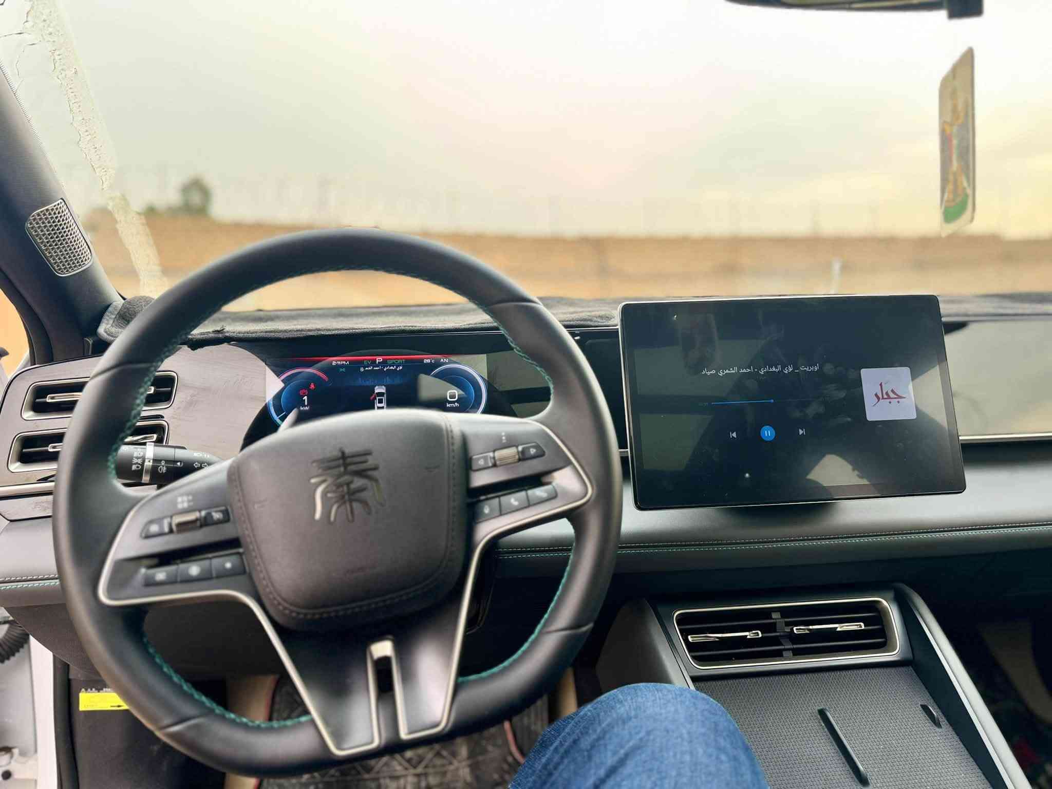 سلام عليكم للبيع BYD كن L
موديل 2024 

لون ابيض

فوول مواصفات 

كرسي كهرباء

اربع كامرات 360 درجة 

حساس امامي خلفي 

كراسي جلد 

شاشة جبيرة وقلابة 

بعد هواي مواصفات 

بطاريه كبير 120 كيلو 

بصمتين وكارت

 

(ملاحضه) السياره كفاله عامه من الزلغ ومن كل النواحي

السيارة ماشية 5000 اخت الزيرو

 العنوان بغداد

السعر 26/800 مليون وبيها مجال

***********
