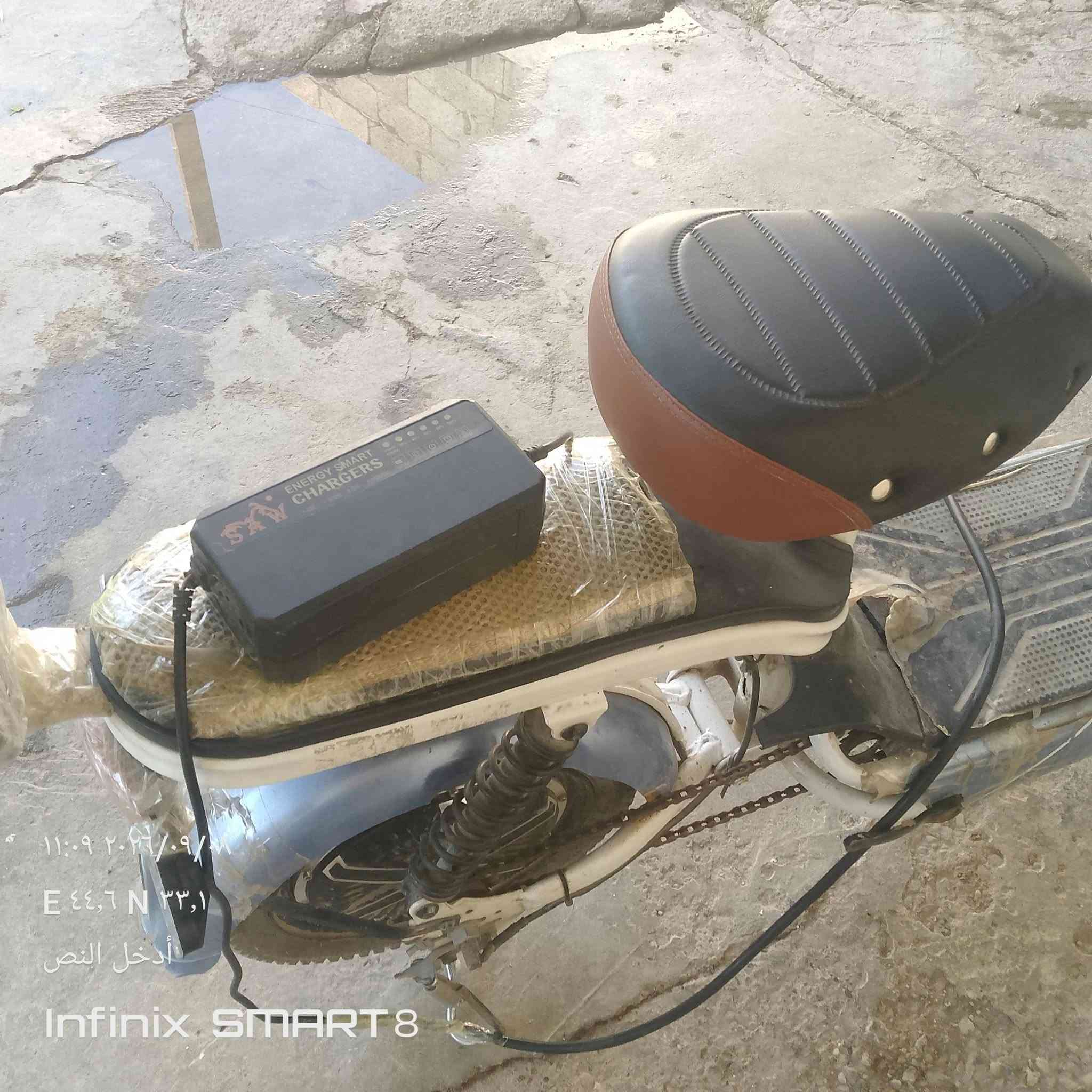 السلام عليكم دراجه شحن للبيع كامله بطاريات نضيفه كهربائيات كامله تلث سرع شاحنه اصليه سعر 172العنوان بغداد المدائن سلمان باك ت***********
