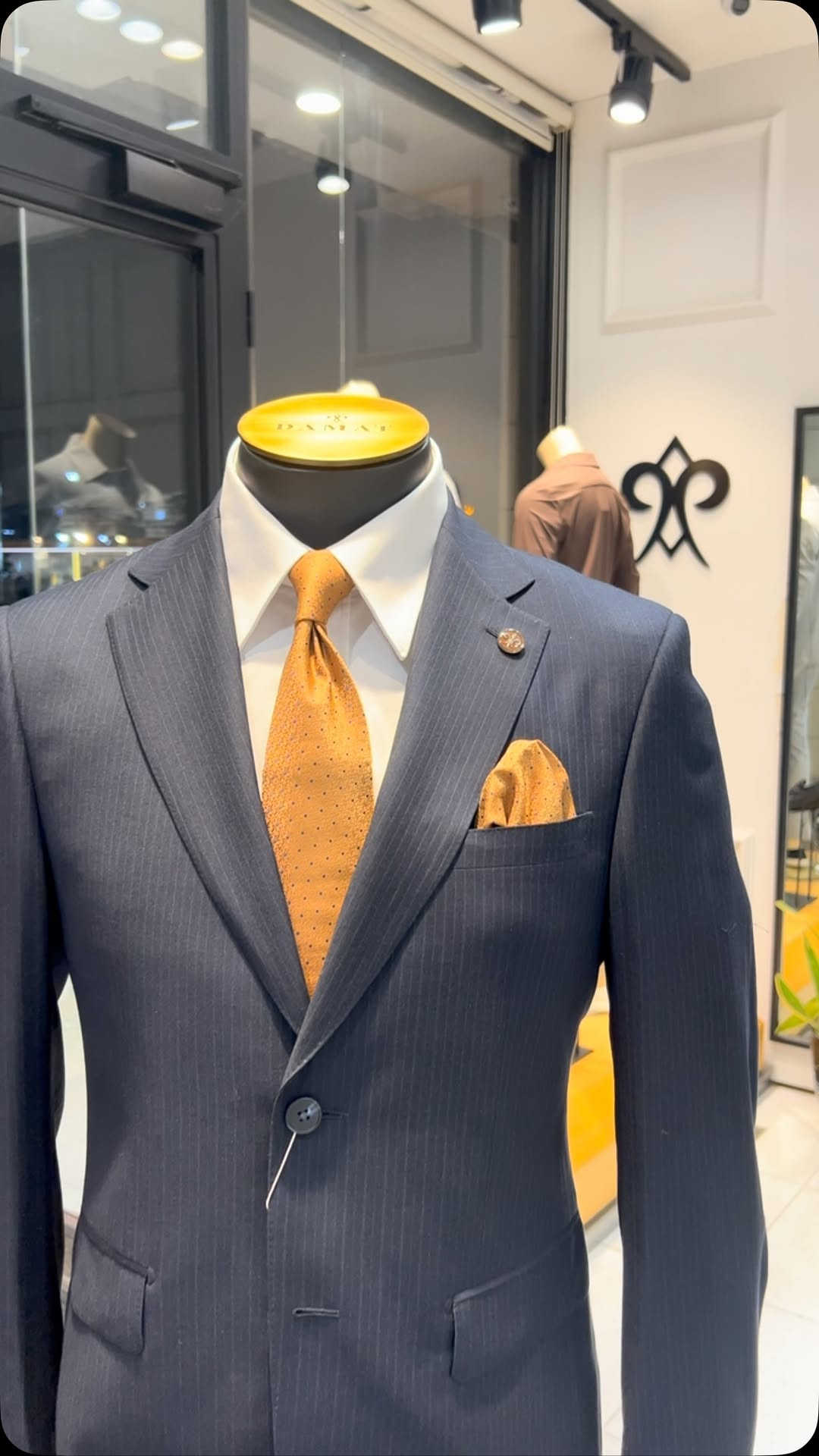 ✨ أناقة البدلة تبدأ من أزياء الصافي 👔✨
بدلات رجالية بتفاصيل راقية وخامات مميزة، متوفرة بقصّات Slim Fit وRegular Fit لتناسب مختلف الأذواق والمناسبات.
📏 القياسات متوفرة من 46 إلى 58
📍 أزياء الصافي – النجف الأشرف، شارع الجنسية
📞 للحجز والاستفسار: ***********
🚚 يوجد توصيل إلى كافة محافظات العراق
أزياء الصافي… عنوان الأناقة والفخامة ✨
#أزياء_الصافي #النجف #النجف_الأشرف #بدلات_رجالية #بدلات_رجال بدلات_رسمية بدلات_شبابية ملابس_رجالية أناقة_رجالية موضة_رجالية سليم_فت ريگولر_فت SlimFit RegularFit نجف العراق توصيل_لكافة_المحافظات شارع_الجنسية بدلات_العراق أزياء_رجالية
