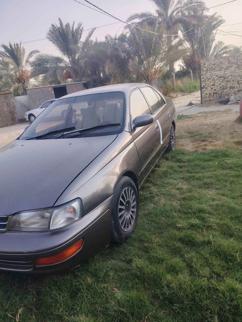 السلام عليكم كرونه مديل 93 رقم نجف 
السياره جاهزه وحلوه وترايك وين ميعجبك 
مكفوله من الكص والنقل والضربه القويه 
كير مكينه كلشي مابيهن حداديه كرهبيات جاهزه 
السياره نقصها تبريد فقط السعر مناسب وياها 42
العنوان نجف عباسيه اتصل وبخدمتك ***********
