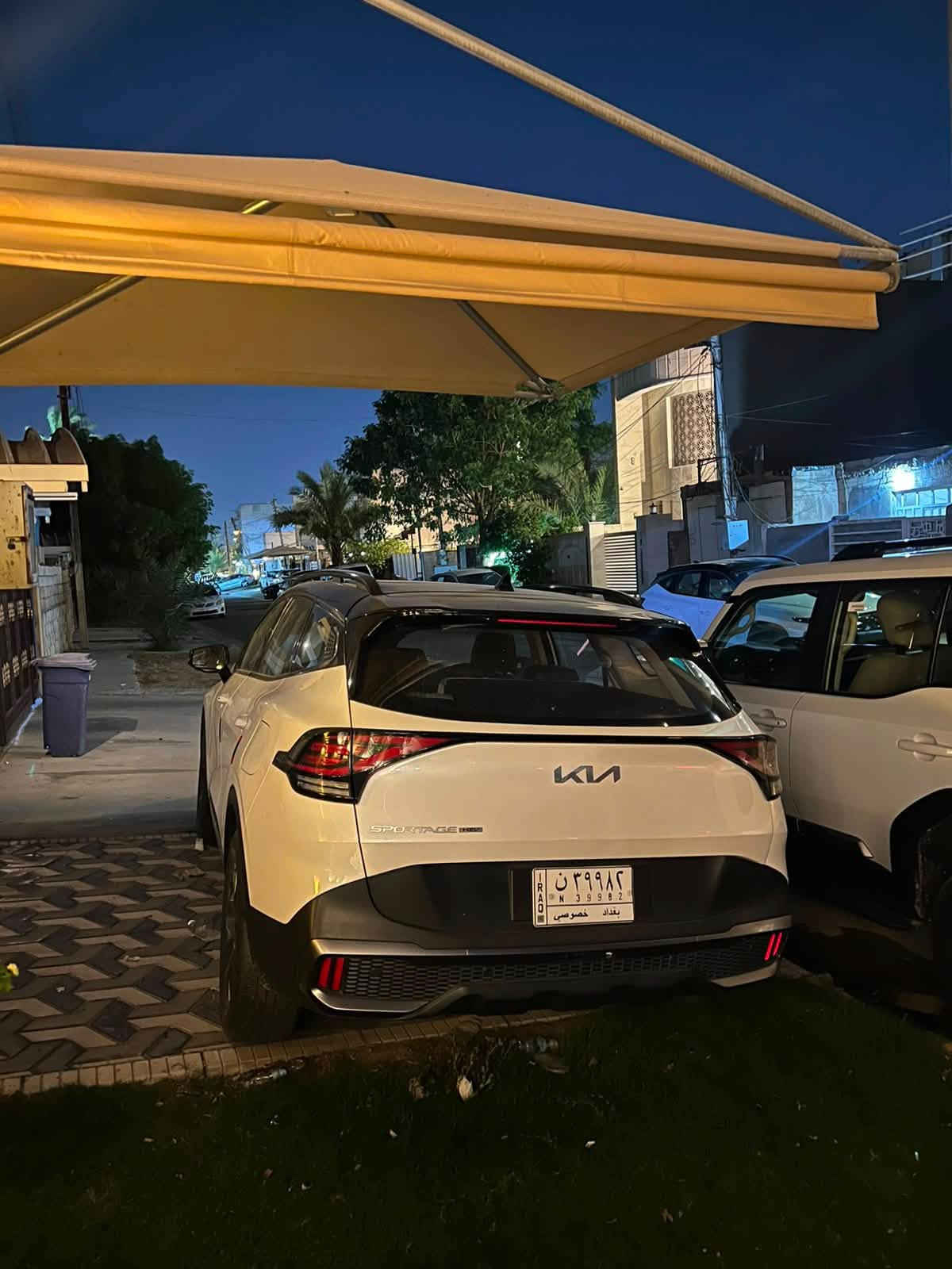 السلام عليكم
كيا سبورتج هايبرد صيني فول مواصفات موديل ٢٠٢٢ مكينة ٢٠٠٠  بدون اي نقص بيهه طخه صغيره بالكنر مال الجنطه 
السعر ١٨٣

***********

