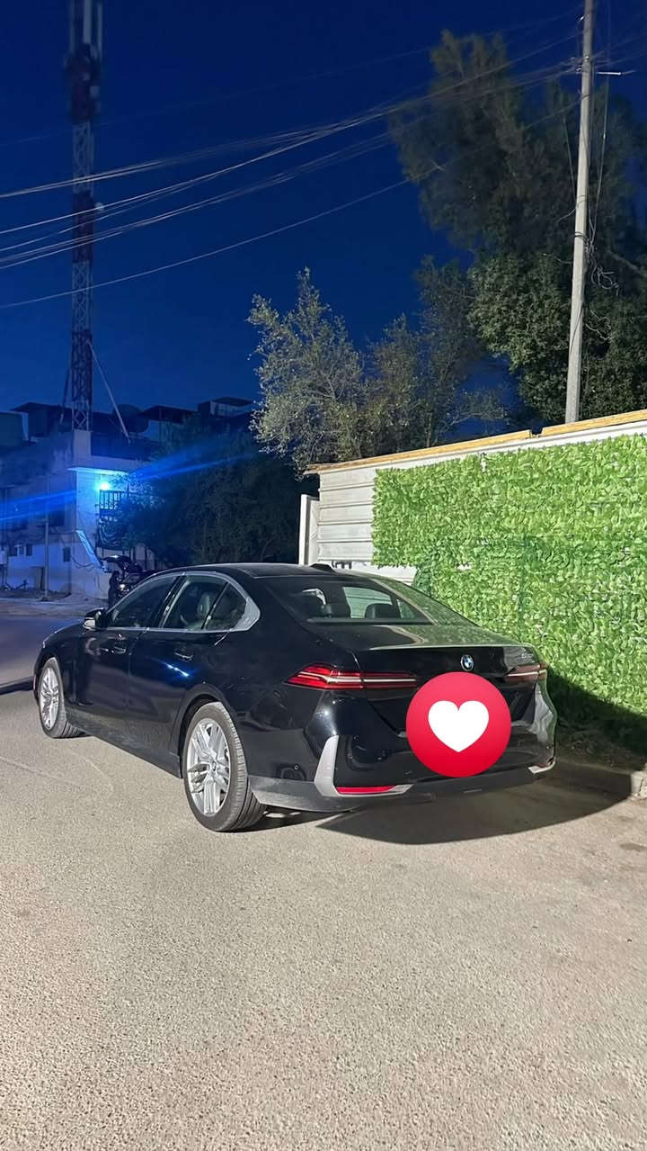 للبيع
BMW 530 i 

35000mil

2025 

المواصفات 

- داتاشو 
- ⁠خمس كامرات🎥
- ⁠فتحة سقف 
داخل اسود
ويل 21اينج
- ⁠بصمه تشغيل وابواب دخول ذكي 
- ⁠شاشة متصلة تدعم كار بلي 
- ⁠مخارج تكييف ذكية 
- ⁠انارة داخلية متغيرة 
- ⁠رادار امامي وخلفي وجانبي 
- ⁠حساس امامي وخلفي 
- ⁠كشنات جلد وتدفئة وتدفئة ستيرن 
- ⁠خزن ميموري 
- ⁠سستم صوت harmen karden
- ⁠ستيرن كهرباء 
- ⁠شحن لاسلكي 
- ⁠مود درايف 7
- ⁠مري شفط وقلاب ونقطه عمياء 
- ⁠انارة ترحيب 
- ⁠قفل وفتح عند الاقتراب 
- ⁠جنطه كهرباء ( تفتح بالقدم )
- ⁠لايتات داينمك اوتو 
- ⁠التحذير بالاهتزاز عند انعكاس المسار
طبعاً السيارة بيها هواي مواصفات وجديدة جداً بالعافيه الي تصير من نصيبة .

السيارة وارد امريكي كلين كفاله عامة
وكل صياناتها من دهن وباقي الامور في وكاله العروش في العرصات 

للتواصل على رقم هاتف***********
رقم اربيل
