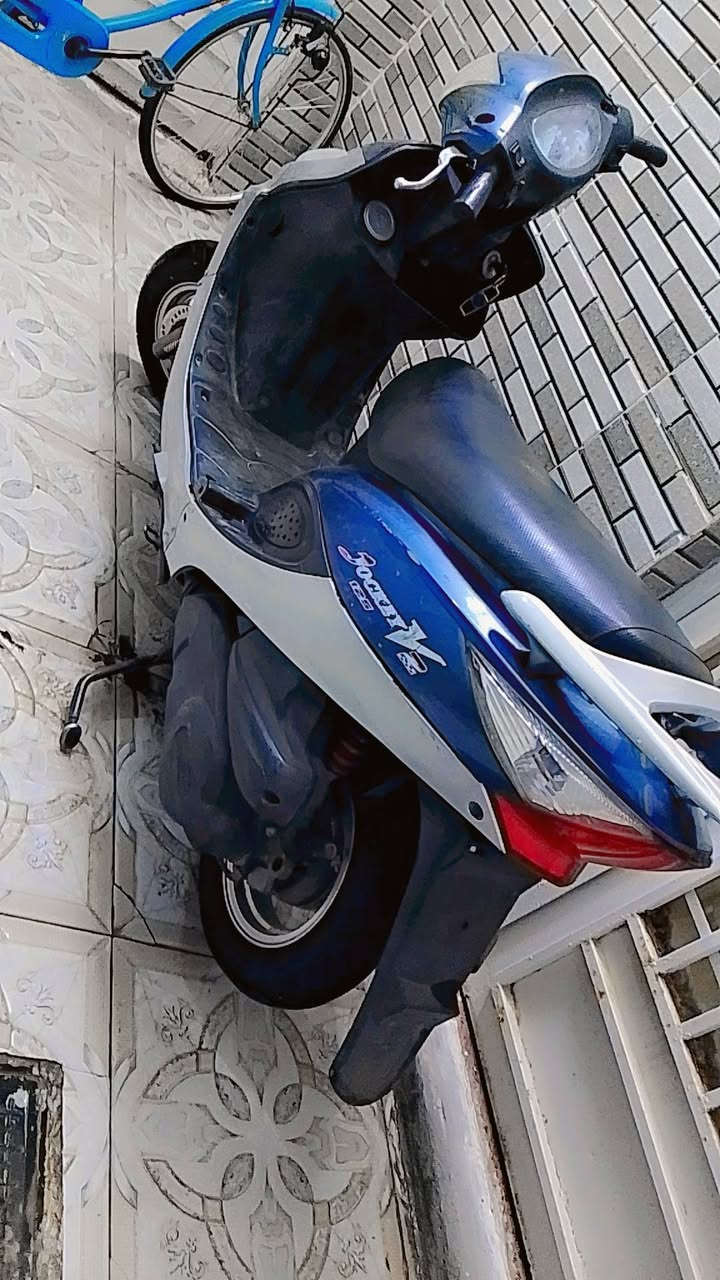 كامكو مديل 14دراجه حلوه ونضيفه رمبه مكينه تخبل وناعمه كلش كلها شغاله نكره سلف دراجه حلوه مال جناي سعره ب650وبيه مجال قليل حك جيه مكاني بناصريه بشطره وهاذه رقمي ***********
