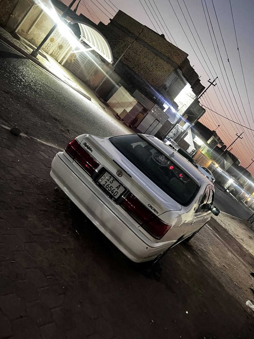 السلام عليكم جنون للبيع 2000 كرستال اصل سياره  أربع دكم فول سياره كفاله عامه من الگص و النقل ومكفوله من العيب الشرعي سياره اجدد من الصوره سياره جاهزه تبريد حداديه جاهزه الأخير السعر 120 وبيها مجال العنوان ميسان العماره التواصل ع الرقم***********. ***********
