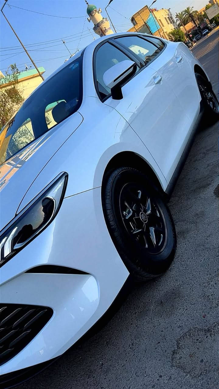 السلام عليكم للبيع

BYD  QIN  PLUS

ماشيه الكلي 8500 كيلو وضع شركه 

كفاله عامه 

اليكم التافصيل 

المواصفات 

♣️خليجي 

♦️زيرو

♠️موديل 2025

♦️حساسات خلفيه

♣️حجم المحرك 1,5L

♦️شاشه اصليه 

♠️كامره خلفيه

♦️هند بريك كهرباء

♣️اوتو هولد

♦️مفتاح التشغيل بصمه

♠️تحكمات مقود

♦️مقول جلد حياكه ابيض

♣️دخول ذكي

♦️اشاير بل مري

♠️المقاعد جلد

♦️ اناره داخليه LED

♣️ لد امامي LED

♦️بك لايت LED

♠️قطعتين تبريد

♦️كروس سرعة

♠️حجم الاطار 16

♦️مانع تزحلق

سياره على وضع الشركه 

عنوان 📍. بغداد 

للاستفسار 
***********

