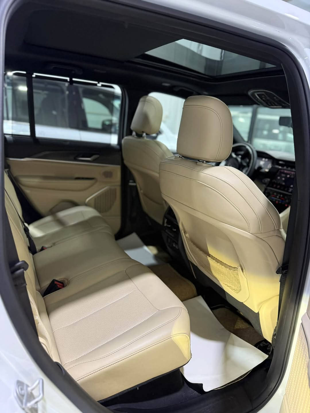 🔥 شركة الخليج لتجارة السيارات 🔥

🚙 جيب 2024 | LIMITED PLUS 👑

✨ رقم بغداد — تحويل 
✨ السيارة جاهزة
✨ ماشية 22 ألف كم
✨ كفالة عامة
✨ داخل بيجي. جلد 
✨ معروضة داخل صالات شركة الخليج

📍 البصرة – معارض القبلة قرب مجسر القبلة

📞 ***********

🤝 لأي استفسار بخدمتكم
❤️ حياكم الله ونورتونا
