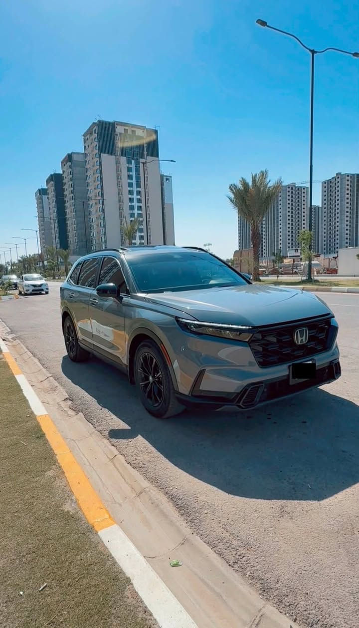2025 HONDA CR-V HYBRID SPORT-L
🛠️ الضرر: موضح في الصور
📏 عداد المسافة:37 الف مايل (فعلي)
📋 حالة السيارة: تشتغل (Run and Drive)
🔧 حجم المحرك  2000– 4 سلندر (هايبرد)
🔍 رقم الشاصي: 7FARS5H84SE029700

📍 موقع السياره :  بغداد 
للستفسار الاتصال / ***********
