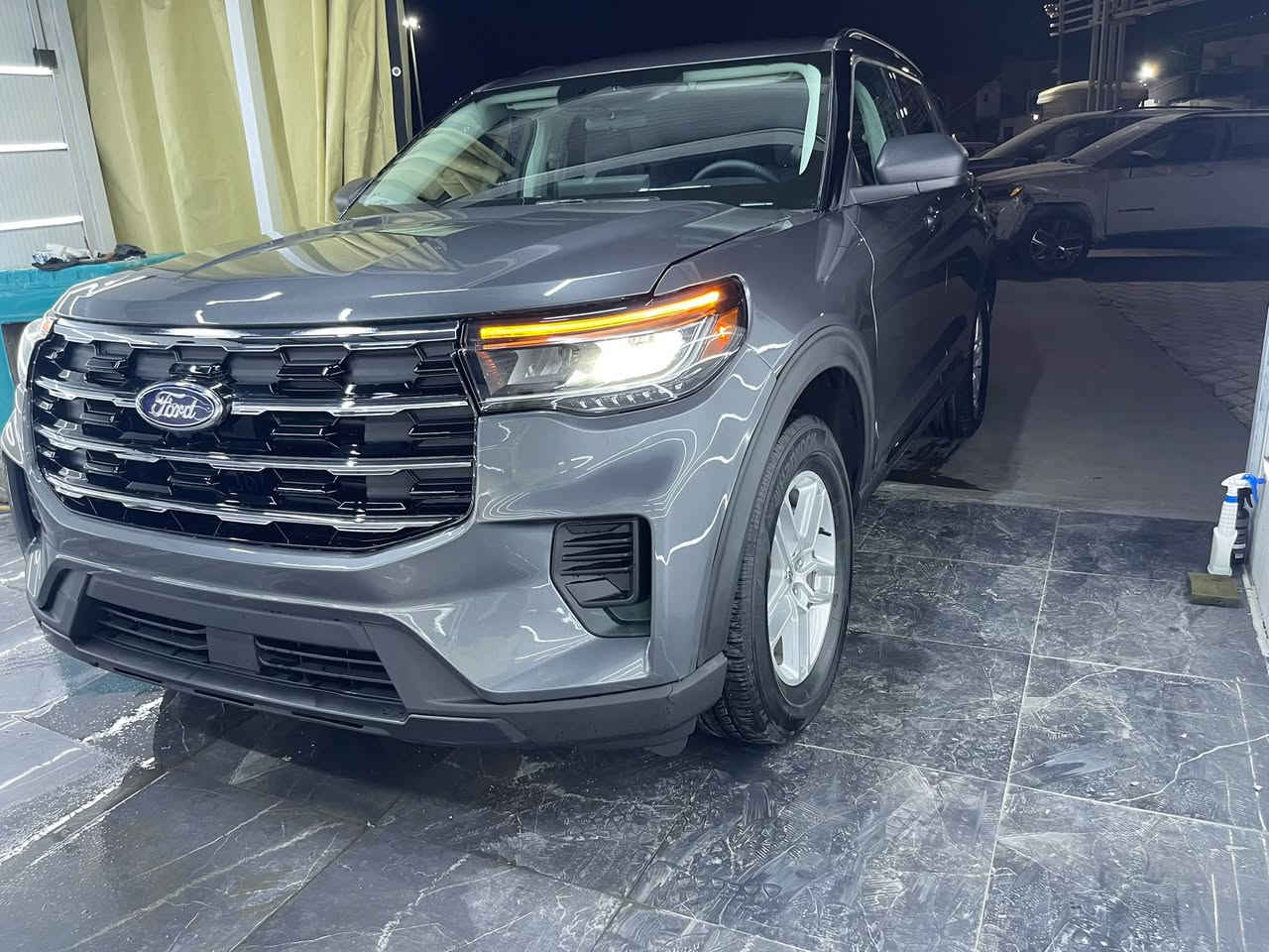 ١:وارد امريكى موديل ٢٠٢٦.
2: 4*4 4WD
Ford explorer 2026 active
٣:حجم مكينه = ٤ سليندر توربو ٢.٣
٤: المسافه المقطوعه ١٨٠٠ مايل
٥: حاله السياره= ١ جاملخ صبوخ و بدون داغل.
رقم كاتى سليمانى
سعر =٢٩٥٠٠
عنوان سليمانى *********** whats up

