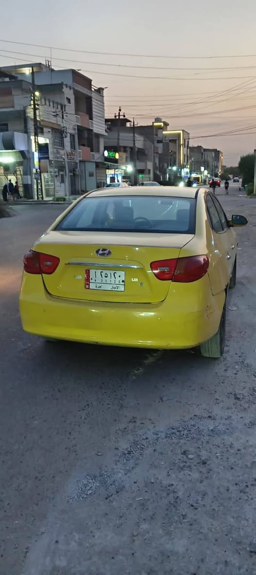 السلام عليكم شباب 
النترا موديل٢٠٠٧ 
مكينه ١٦٠٠  
كير مكينه مكفول 
تخم تاير 
حداديه نص عمر
 سيارة حلوه مال شغل ماتوكف 
سعر ٧٥ 
***********
