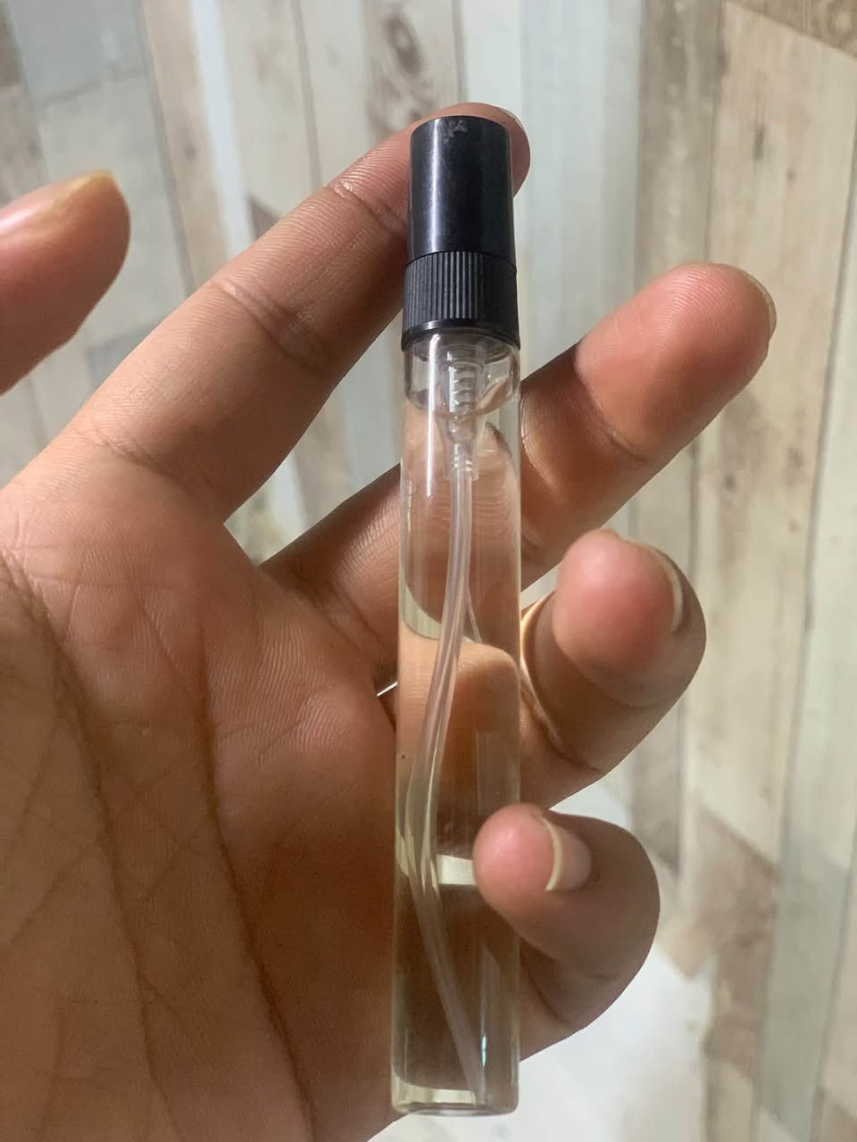 #عطور
طريق سيد احمد الرفاعي 

محل مصطفى سعد

يوجد عطور داخل المحل

الفوحان عالمي🫶🏻
الثبات✔️
