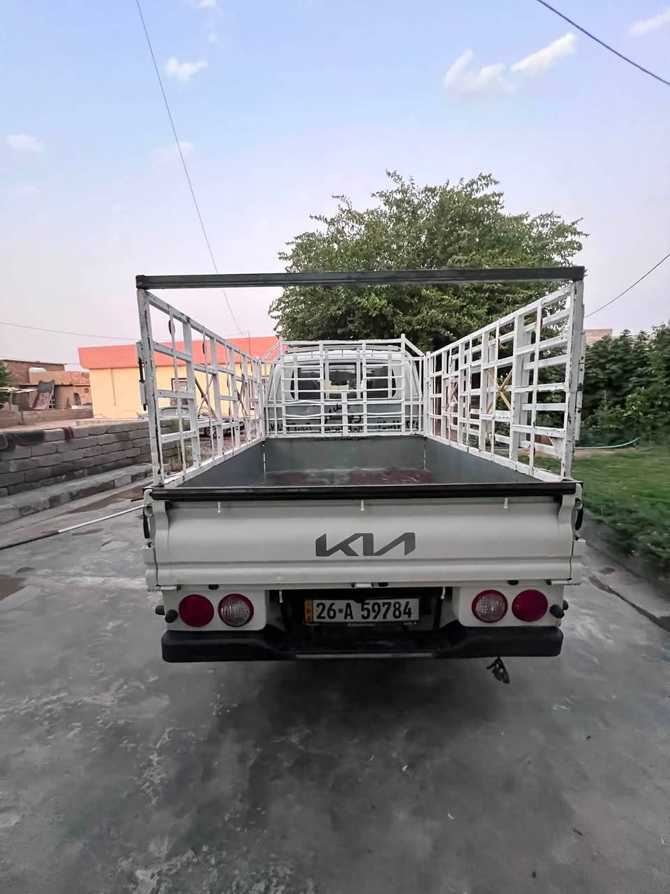 السلام عليكم مكلف بنشر
كيه دبل البيع موديل 24
سياره بعده جديده حلوه حيل عل وظع الشركه ماشه 75الف 
شرط التحويل مكان الساره صلاح الدين المسحك السعر 168وبيه مجال ***********تصل
