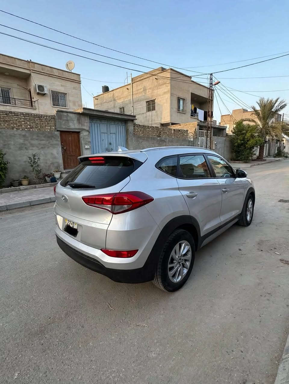 السلام عليكم
توسان  موديل 2018 رقم اربيل
محرك 2000وارد امريكي 
السعر.  (122) ورقه وبيها مجال 
حادث جاملغ وبنيد موضح بصور امريكه وسونر راديترات بلاديه  مواصله بيه طخه   بسيطه بالباب بعدها ممعدله
مكان السياره بغداد السيديه 
***********
