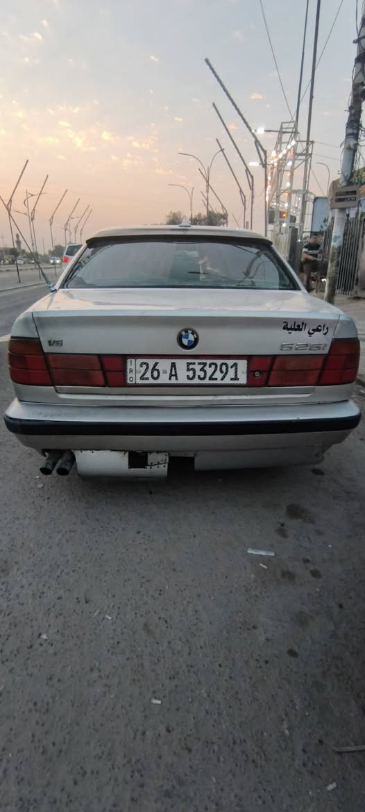 السلام عليكم.
!سياره BMW مديل 92 رقم صلاح الدين ويل كب خليه مرغوب غرفه جـلد (( مكيـنة جديد گـير رياضي )) كهربائياته جـدد (( ما مطلوبة بس لـ الله )) . السياره بأسمي ثاني يوم اداورلك   " السكن : المثنى - رميثة - قضاء الهلال  /// السـعر 42 وبيها مجـال للشراي 
للاتصال و الاستفسار 
 ***********
