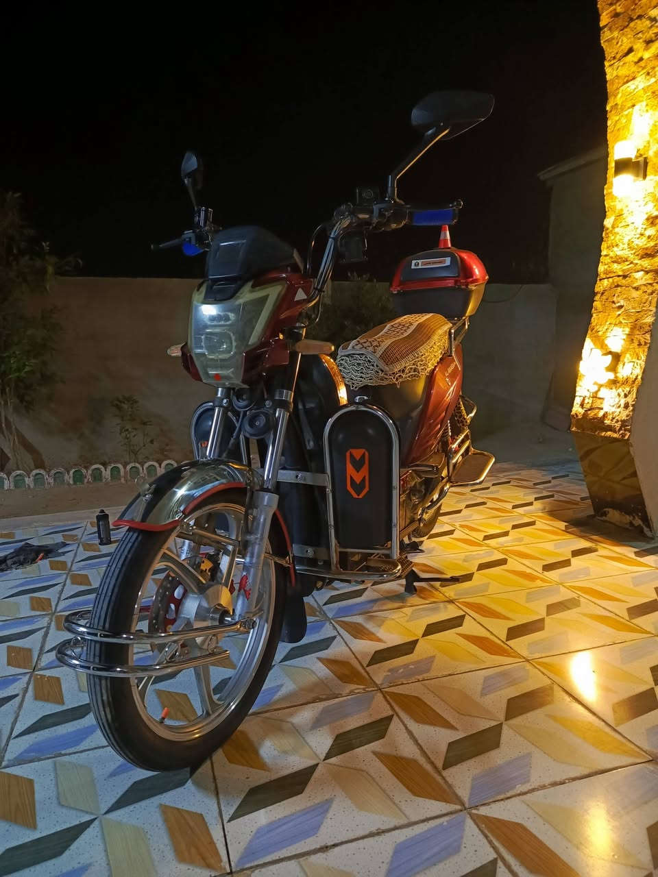 السلام عليكم 
دراجه شحن لبيع 
نوع الدراجه هارلي 2023
الدارجه جديده نوع الكلمه
الكهربايات كلهن شغالت
لايتات اماميه شغالات
لايتات خلفيه شغالات
اشاير اماميه وخلفيه شغالات
البطاريات جديده على الفحص
العنوان الفلوجه حي الرساله
السعر 400 وبيها مجال
الاتصال على الرقم
***********
