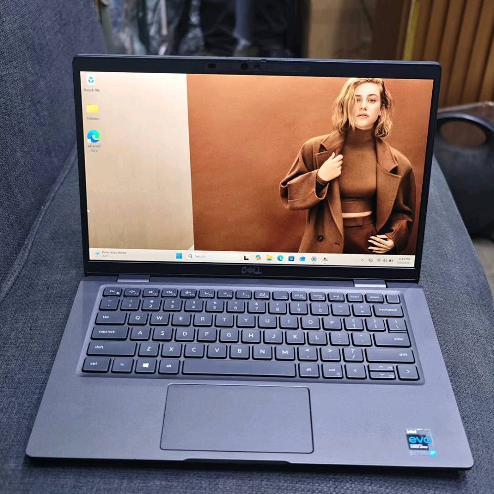 ديل 7320 • كور i5 جيل 11 • 16GB رام