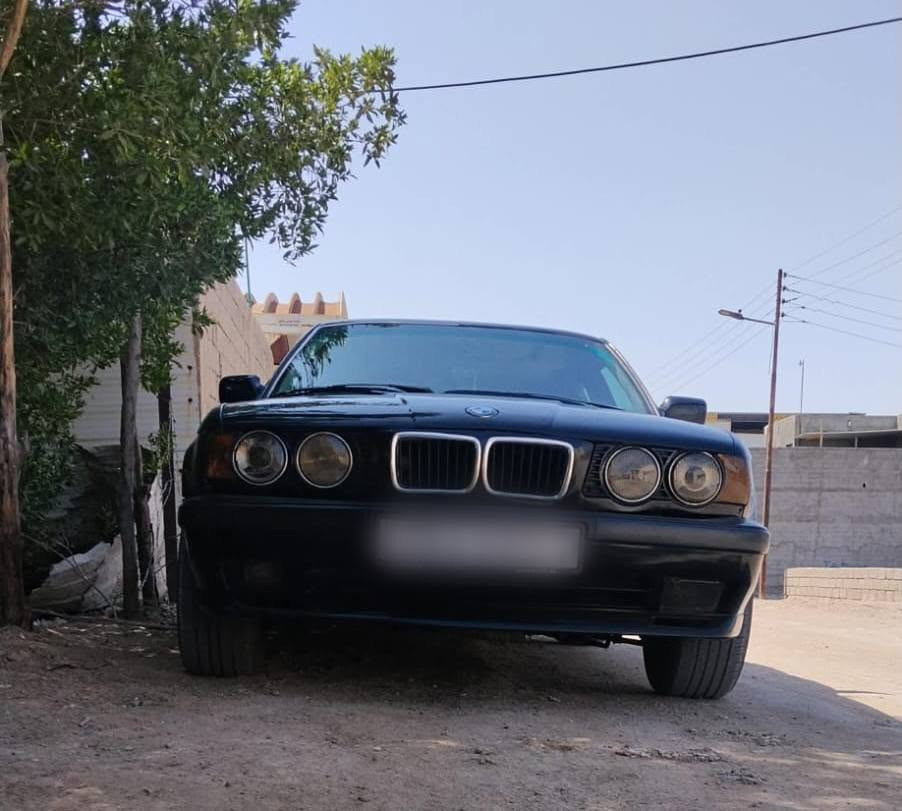 مكلف بنشر
 سيارة موديل 91 سنويه 28
كير ومكينه خير من الله بيه مفتوح 525 دواخلها نضيفه مكانها بصرة
سعر 57وبيها مجال بسيط
رقم تواصل***********
