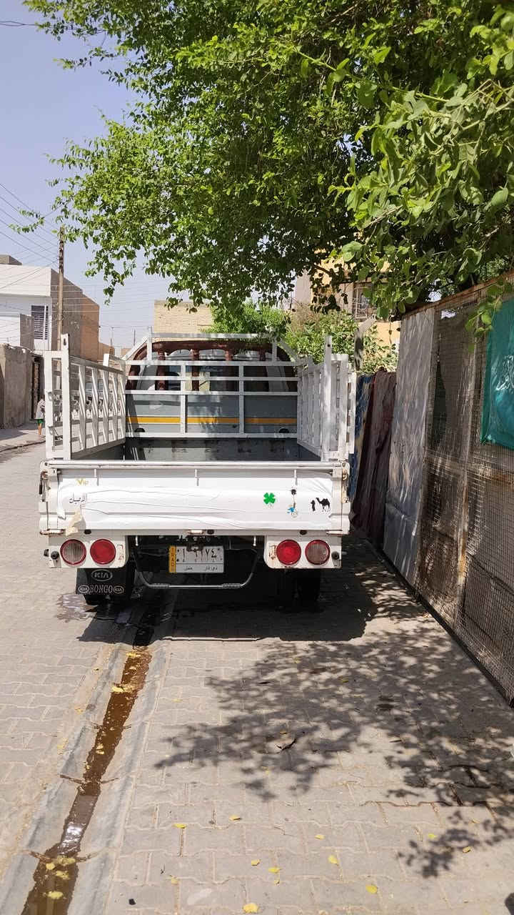 سلام عليكم ورحمة الله سيارة البيع كيه حمل بنكو انثيه مديل 15مكفوله من ضربه سيارة خير من الله كهربائية شغاله 
مكاني النجف هذه رقمي ***********
