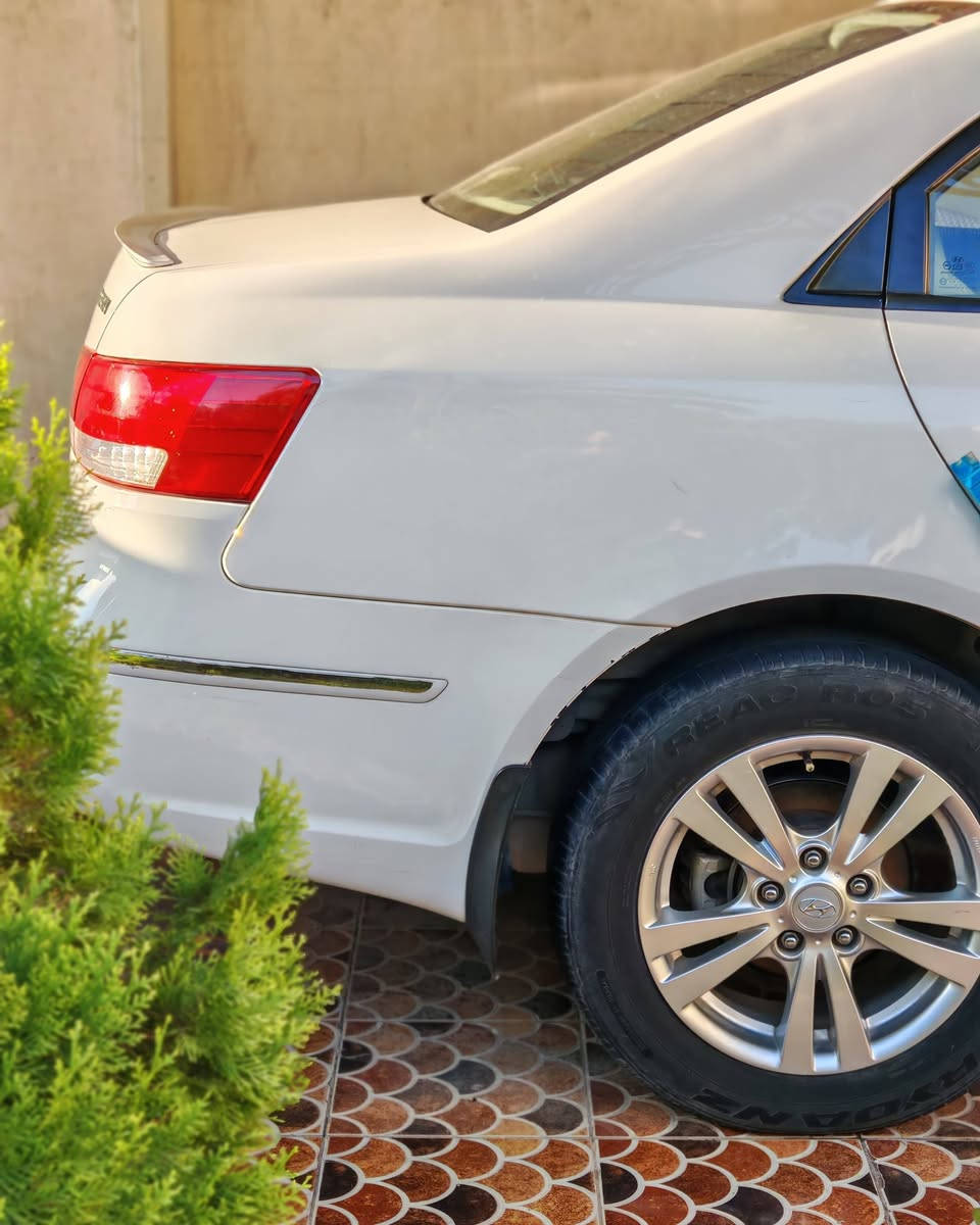 للبيع سوناتا 2010 خليج مكفولة من الصبغ فقط بارد قليل رقم صلاح الدين دولي محرك 2400 تبريد ثلج كير محرك سيارة جاهزة السعر 130 وبيها مجال قليل مكاني صلاح الدين الضلوعية
***********
***********
