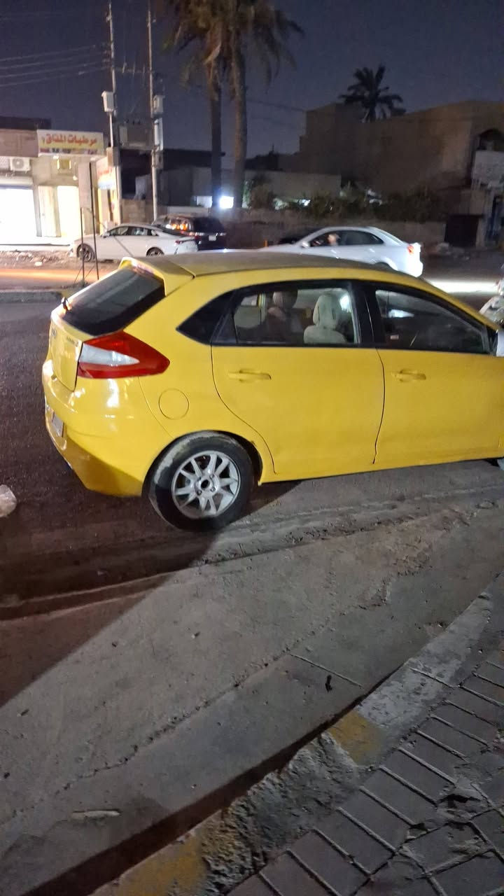 شيري افلاوين للبيع السعر ١١ورقه راعيها مموجود محرك مجفت جديد كهربائياته شغاله غرفتها حلوه العنوان الدوره  مبايل ***********
