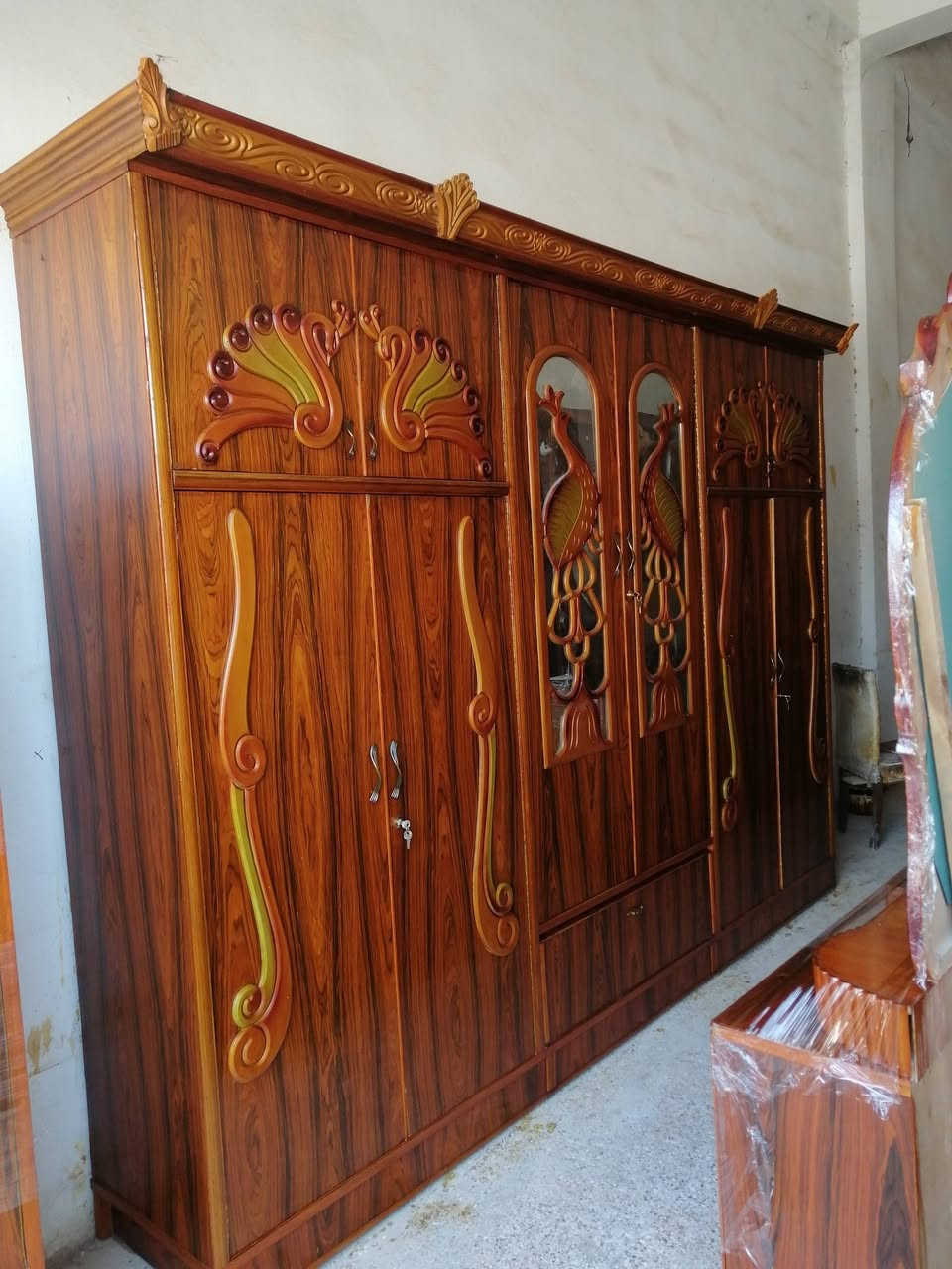 السلام عليكم غرفه للبيع ٦باب طابقين صاج ظهر جرجوبه نظيفه السعر ٧٠٠ الف وبيه مجال العنوان بعقوبه كاطون الرازي شارع ابو رباح قرب مرطبات لسيد مزاد ابو كرار الغريباوي *********** قرب جامع اسماء الله الحسنى
