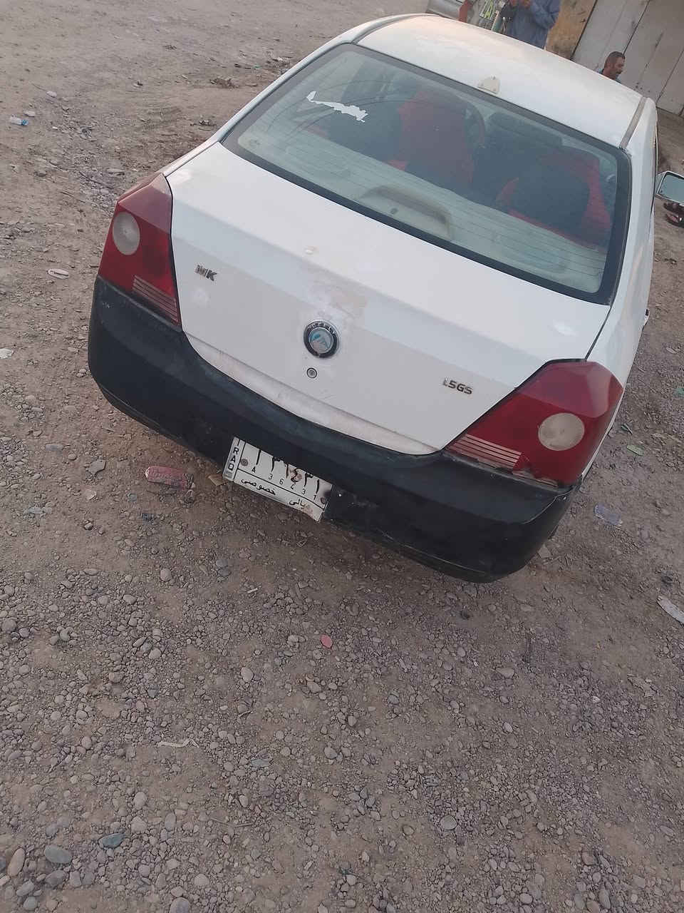 السلام عليكم جيلي للبيع موديل ١٣ السعر ٢٠ ورقة وبيها مجال تصال على هذا رقم ***********
