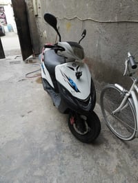 ثعلب • معدل • كهربائيات جديدة