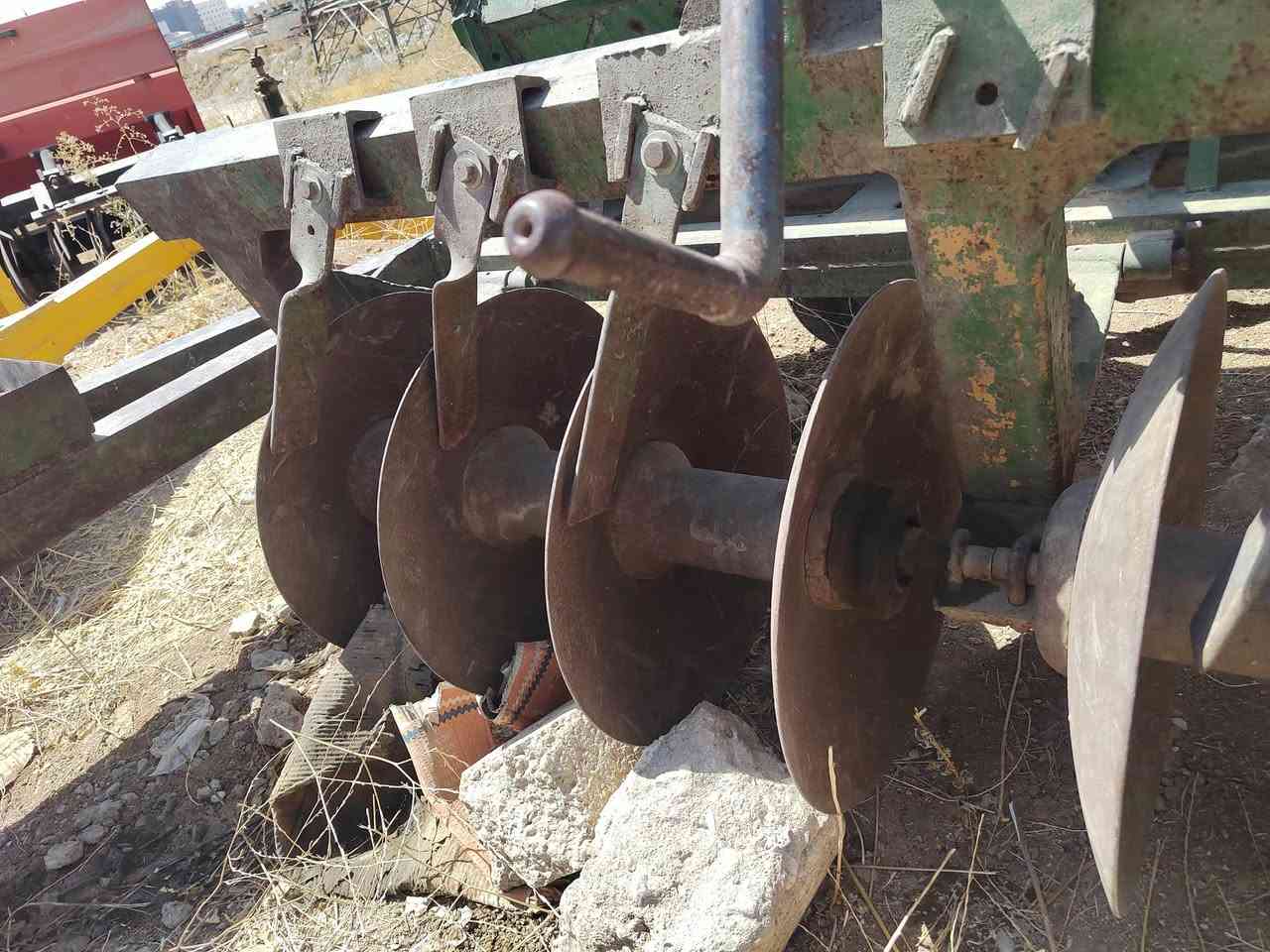 بيع دسك ٨ صاج فرنسي عمل ذنون حليمه العنوان موصل ***********
